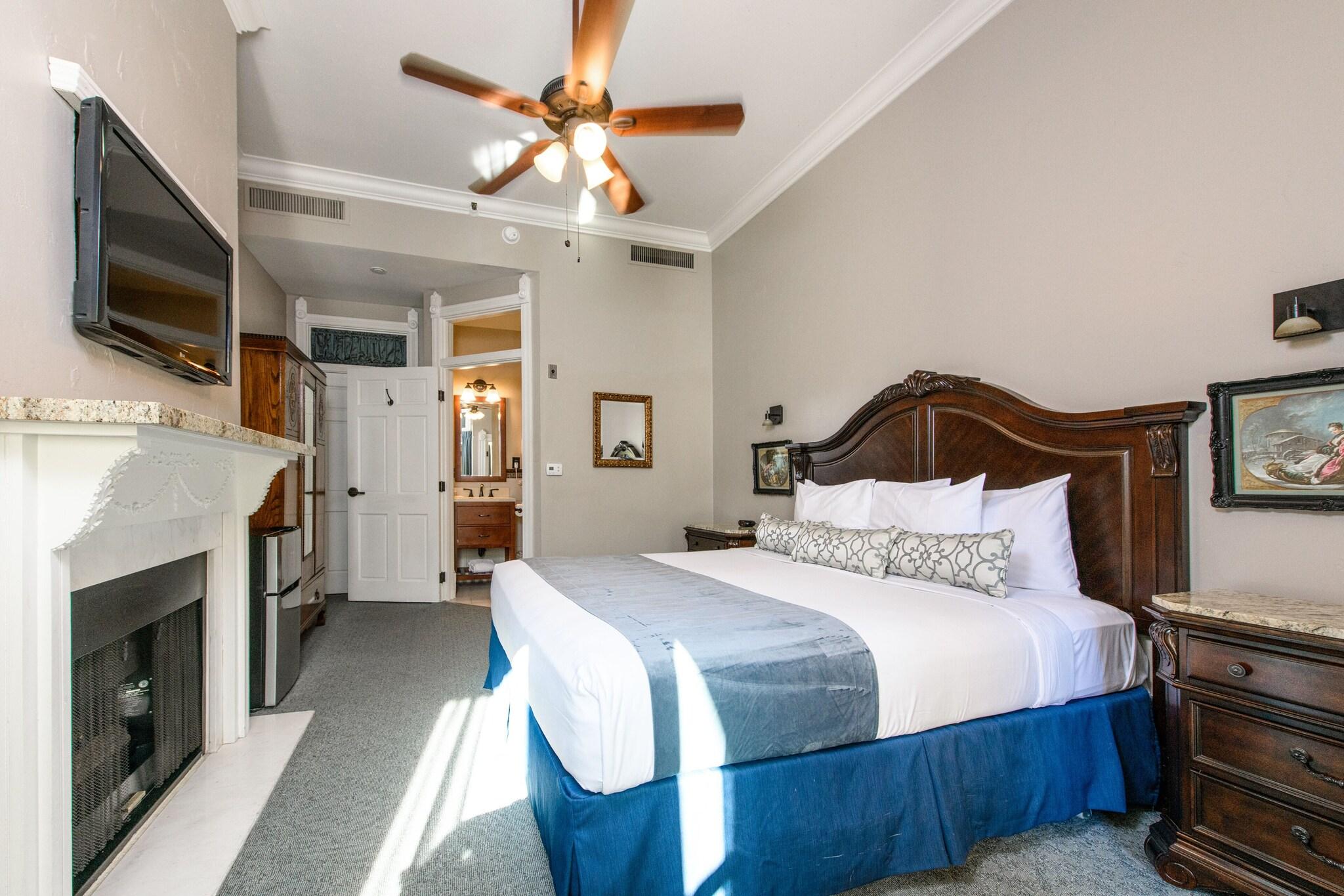 Double Deluxe King Bed