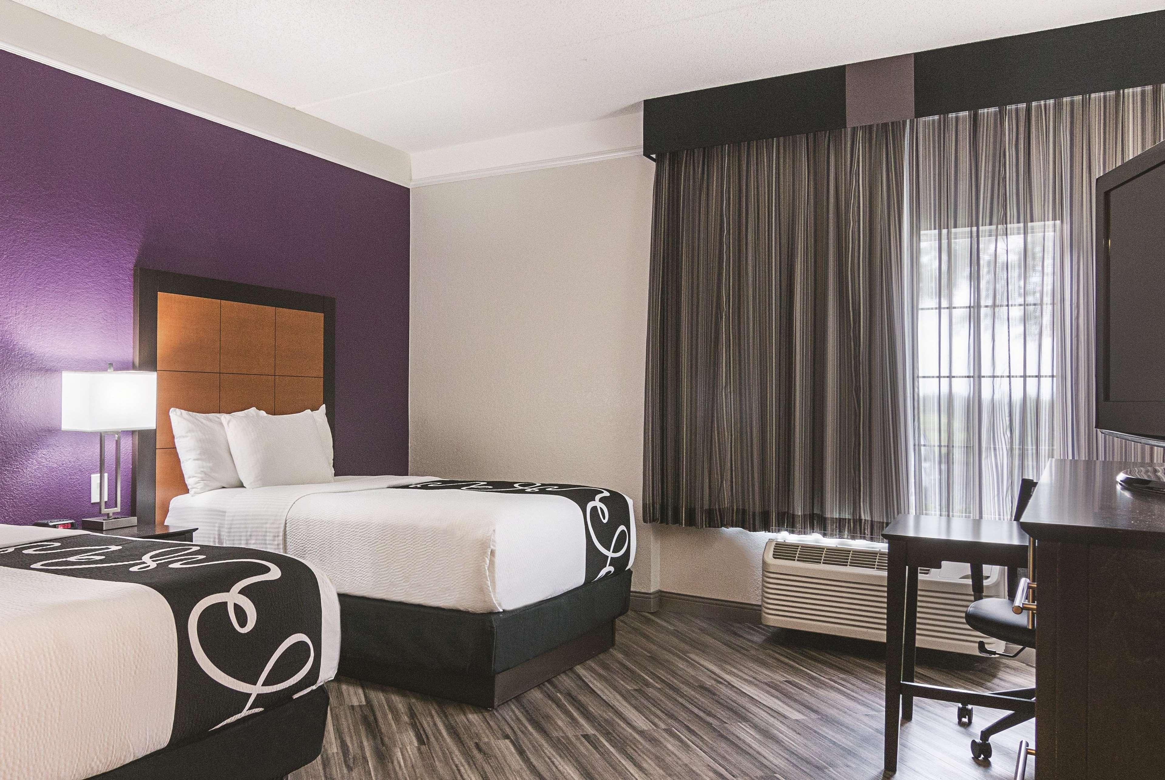 Room Two Double Beds Non Smoking