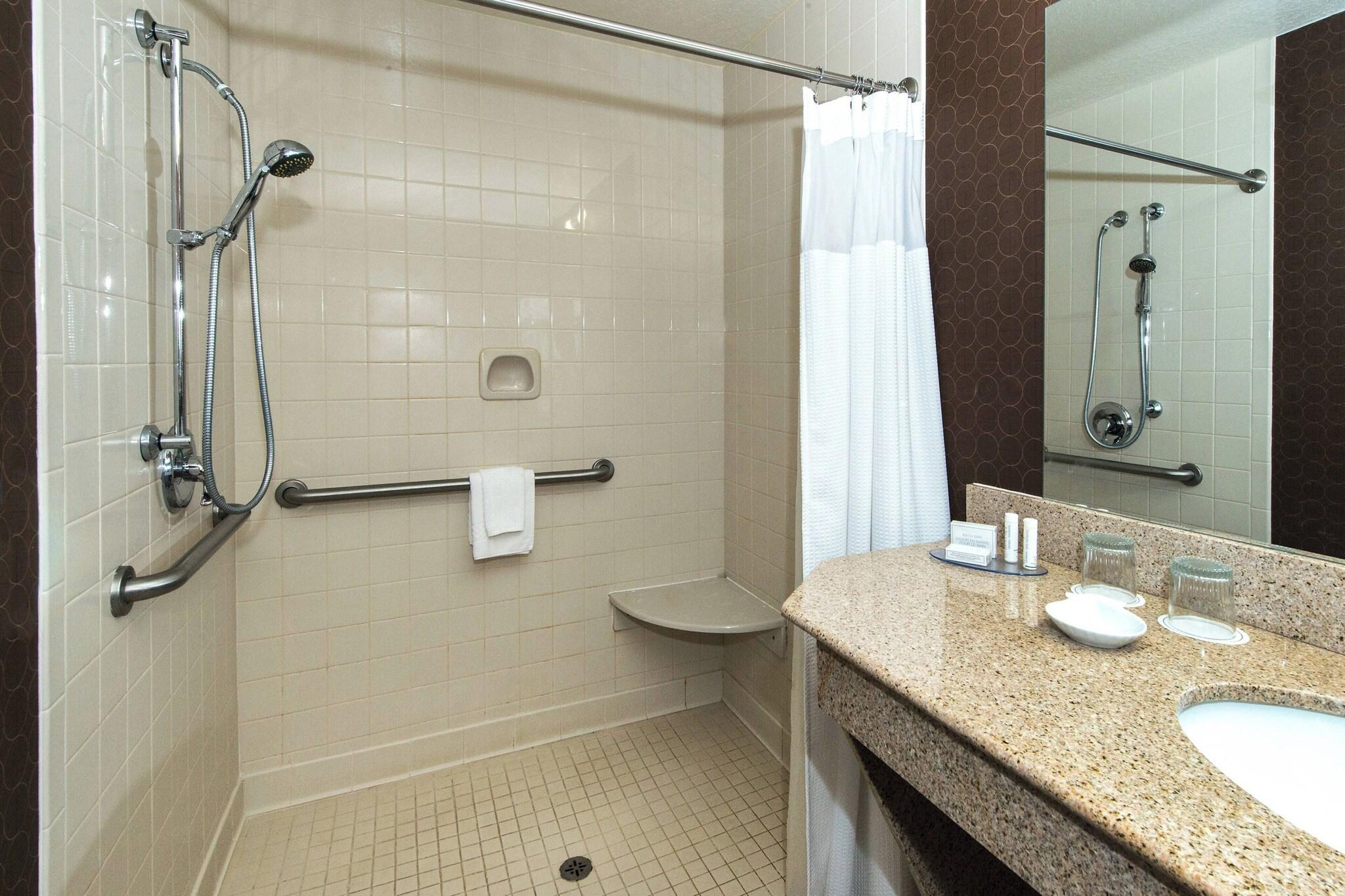 Suite Two Queen Beds