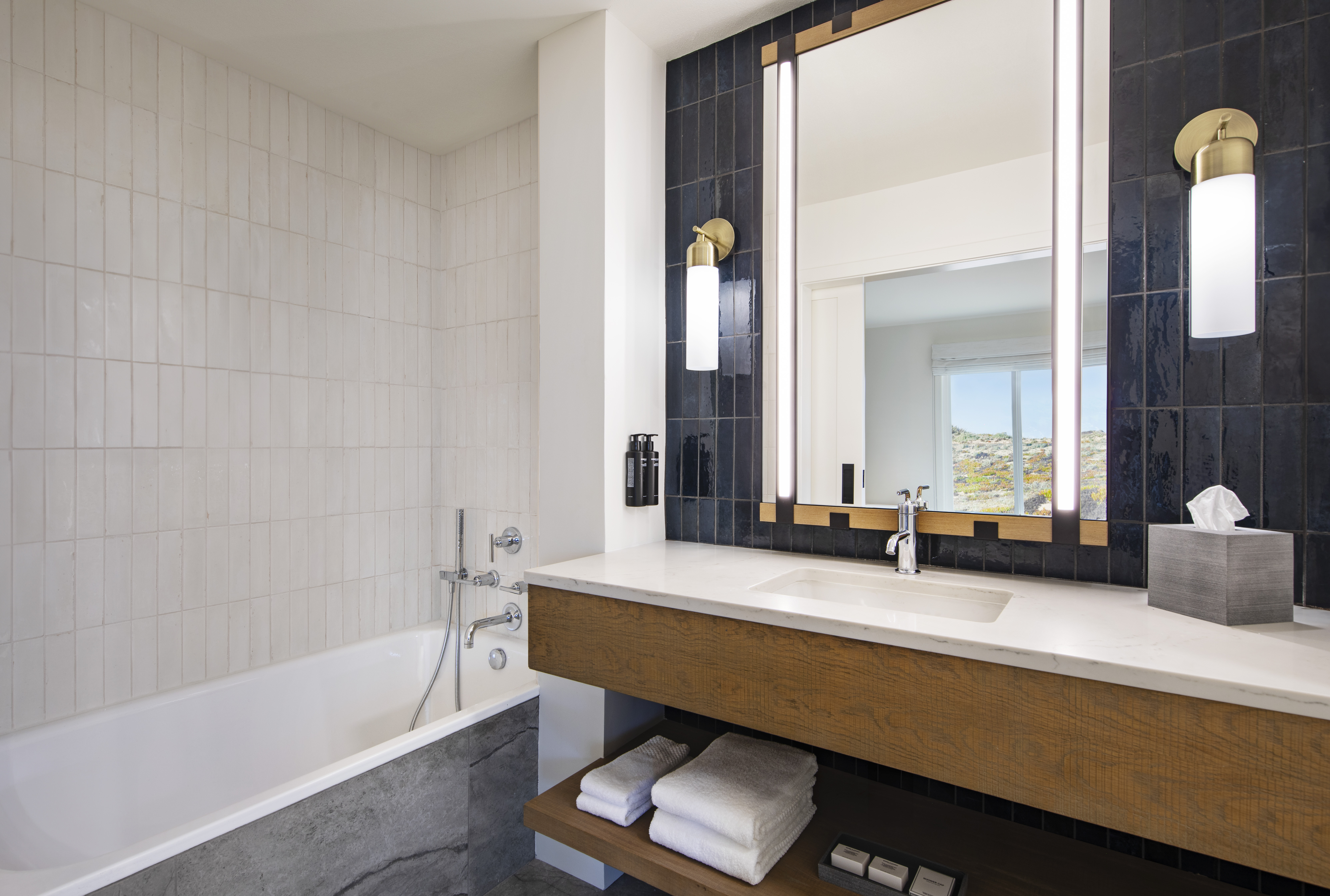 Junior Suite Partial Ocean View