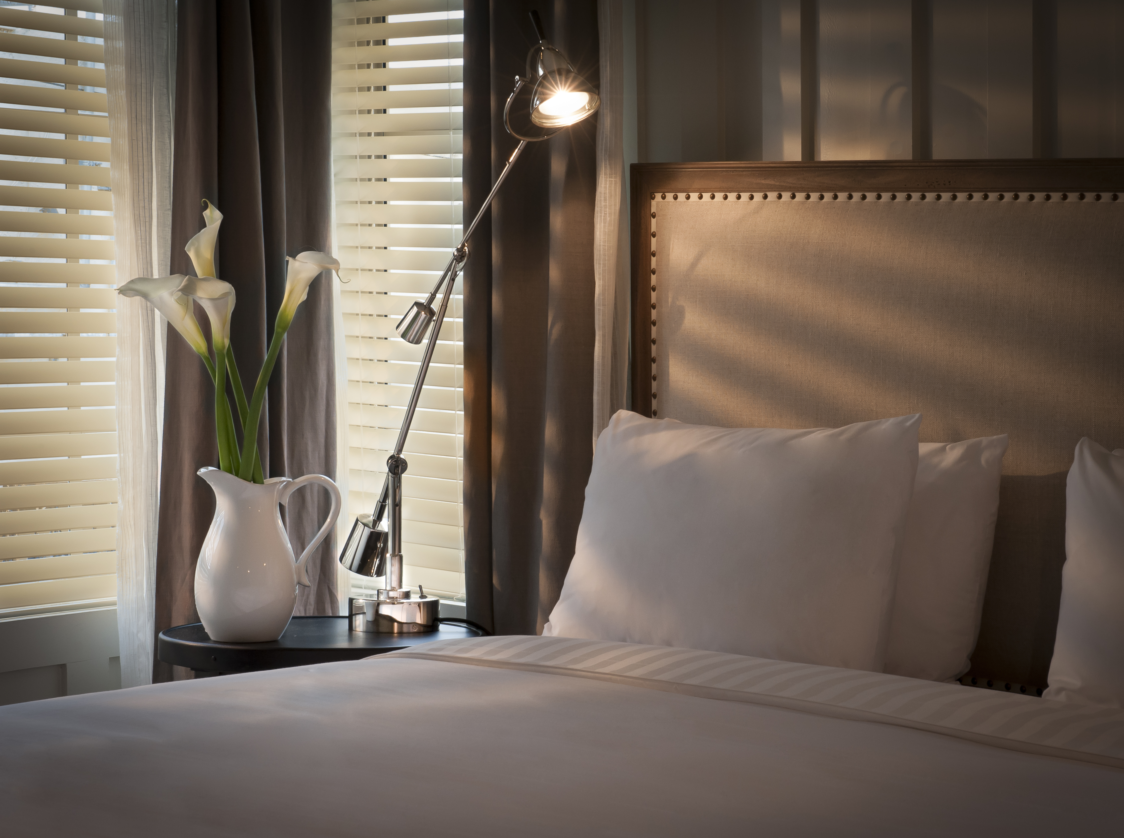 Double Classic Queen Bed