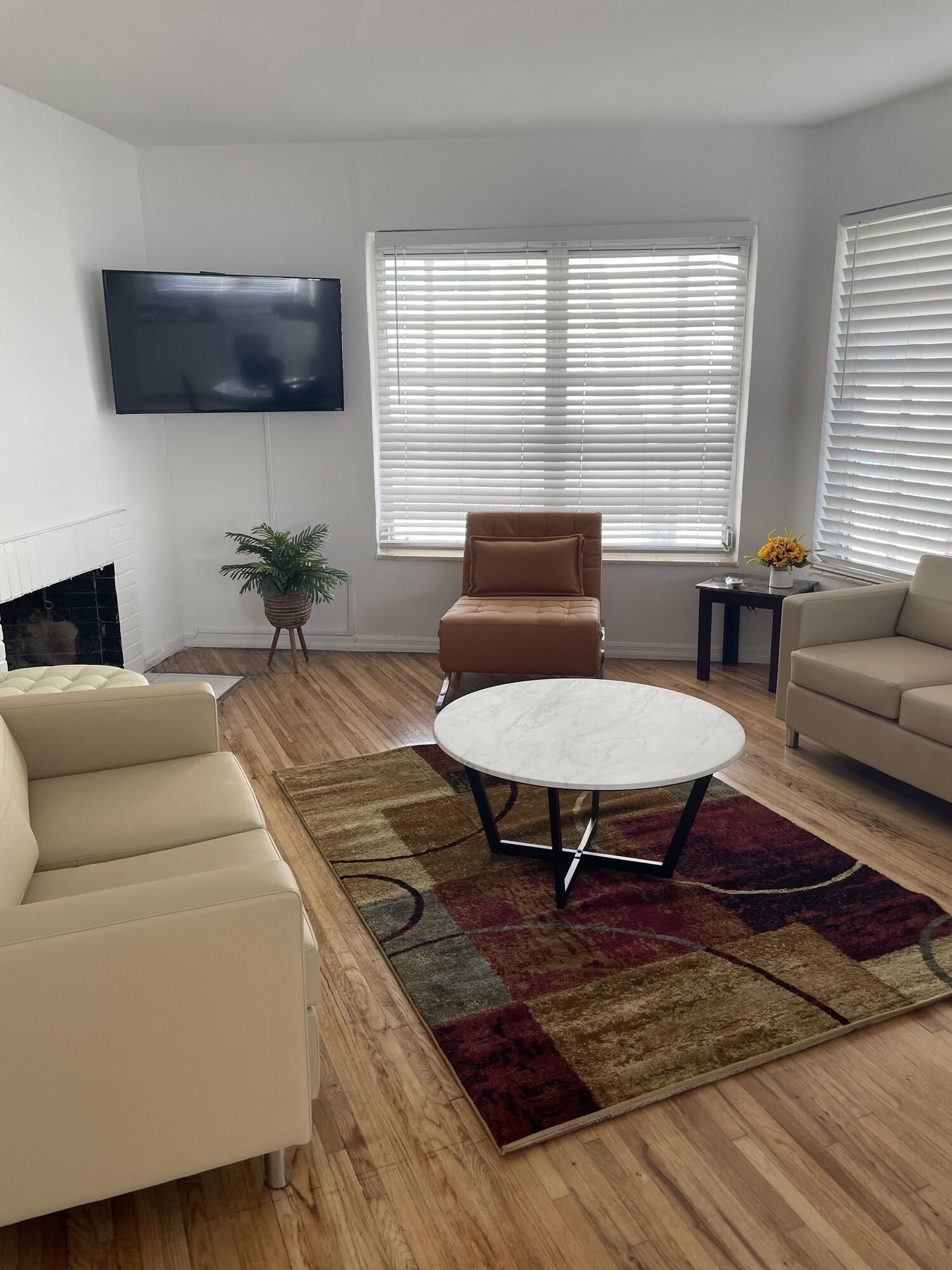 Family Room Three Beds