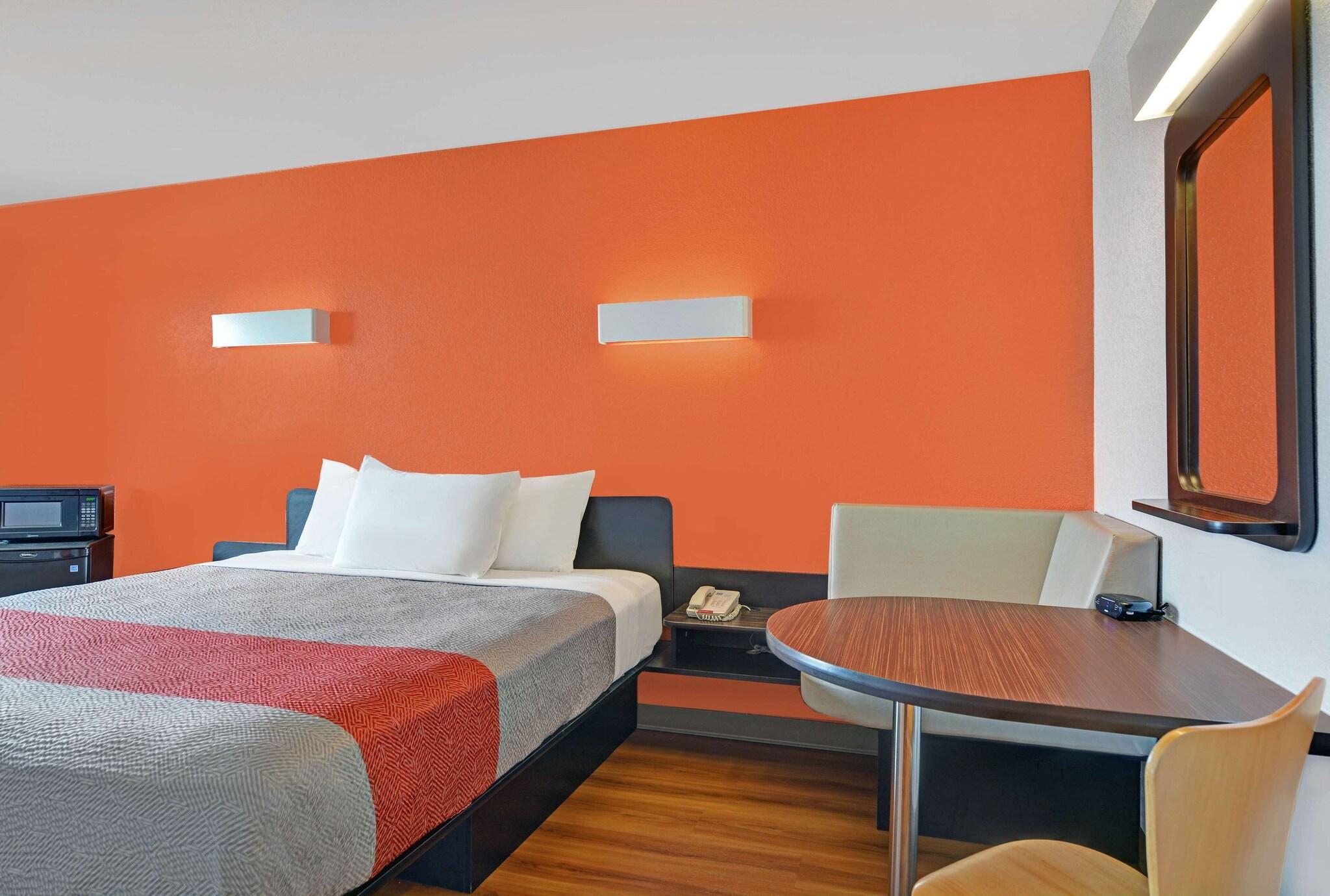 Double Two Queen Beds Premium