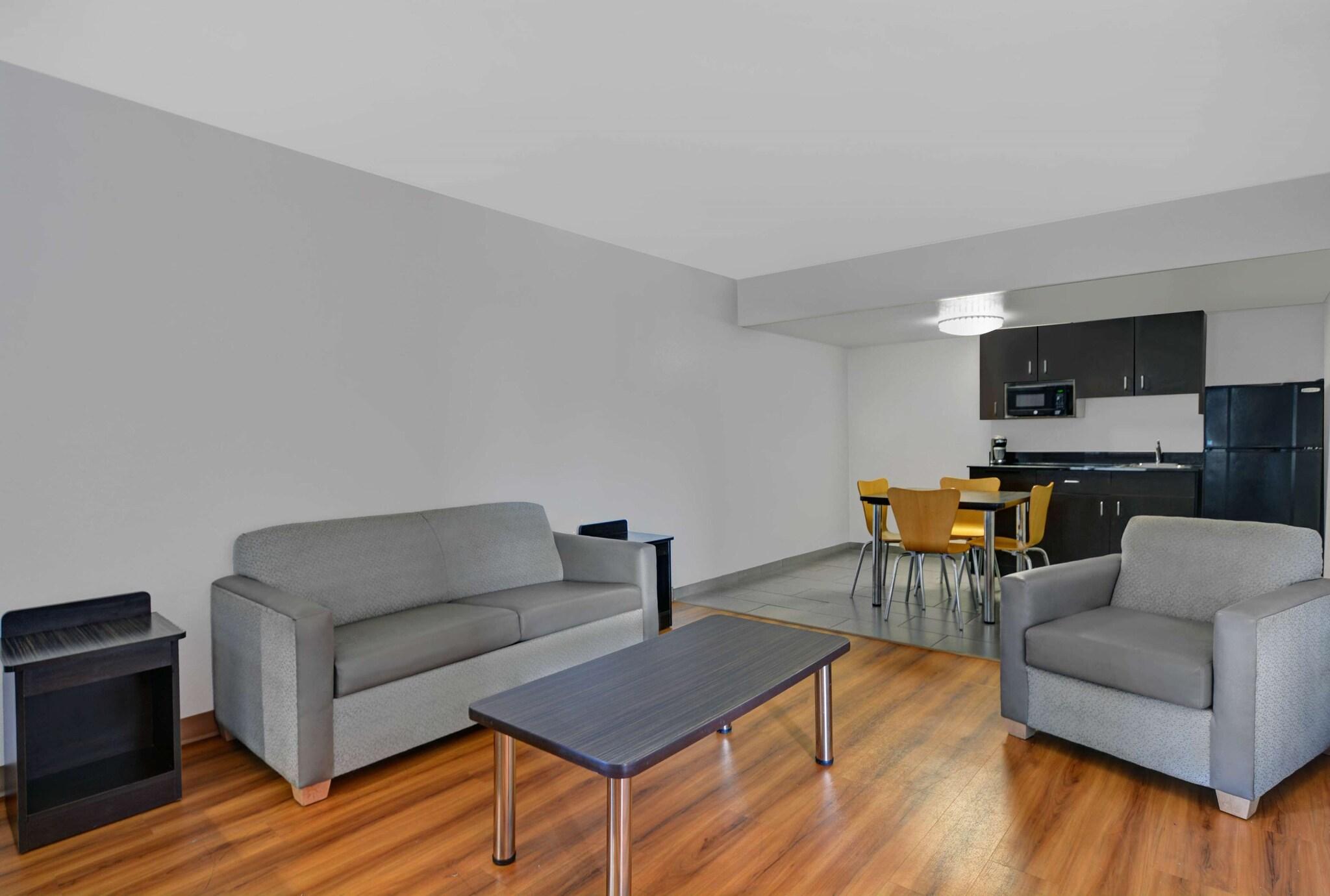 Suite King Bed Non Smoking