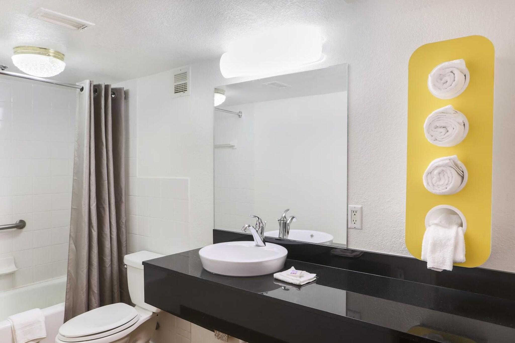 Double King Bed Non Smoking