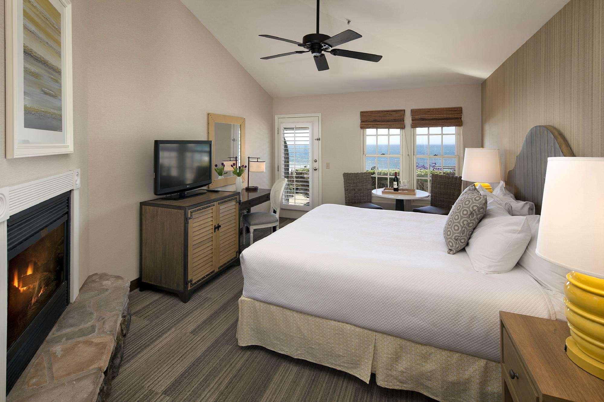 Room Ocean Front King Bed