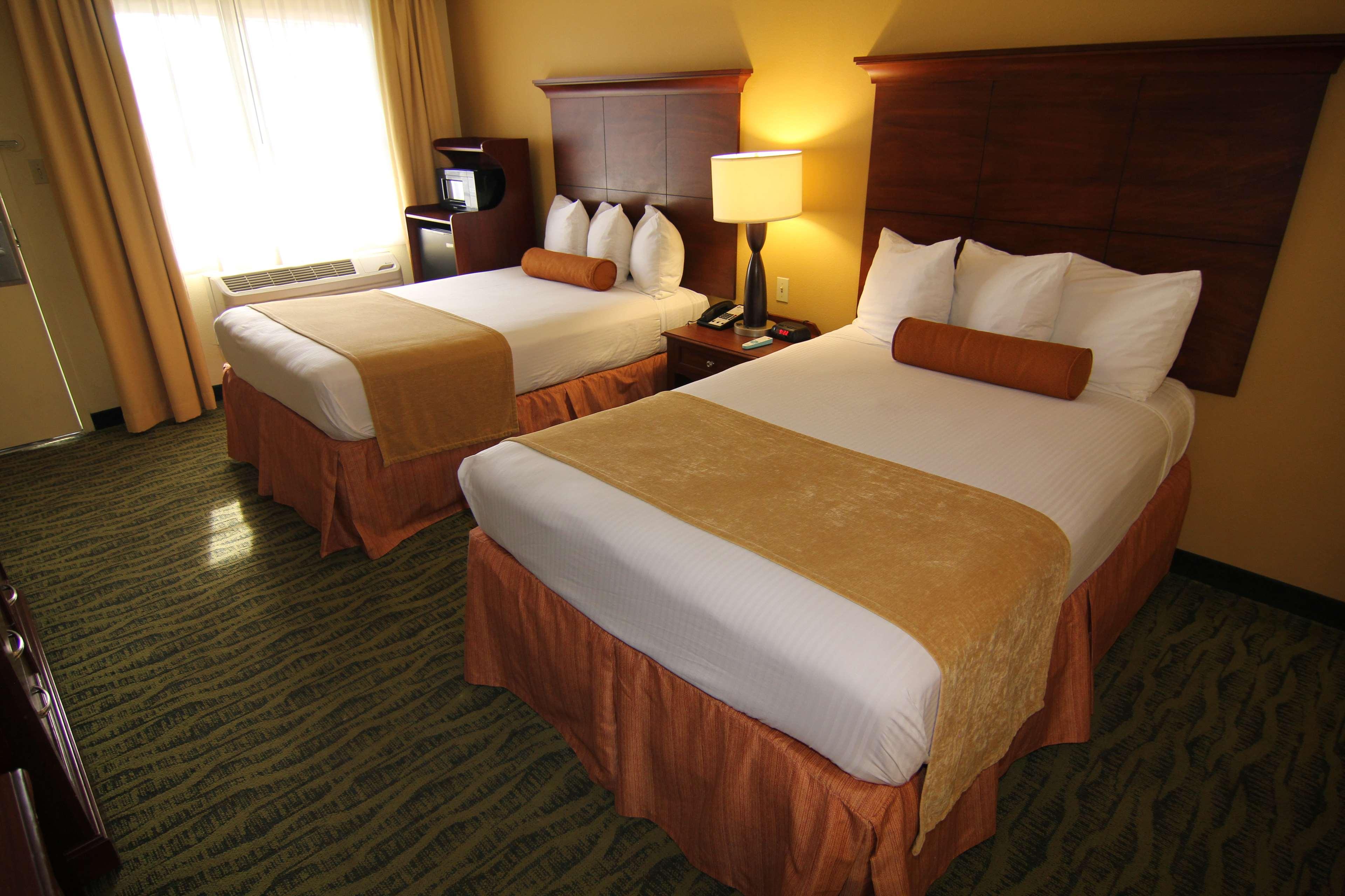 Room Two Double Beds