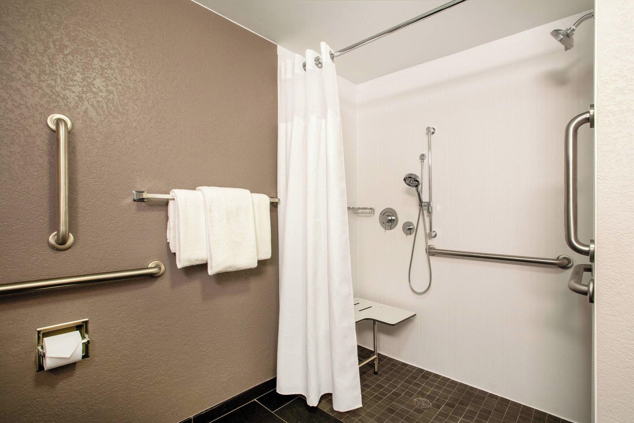 Double Accessible