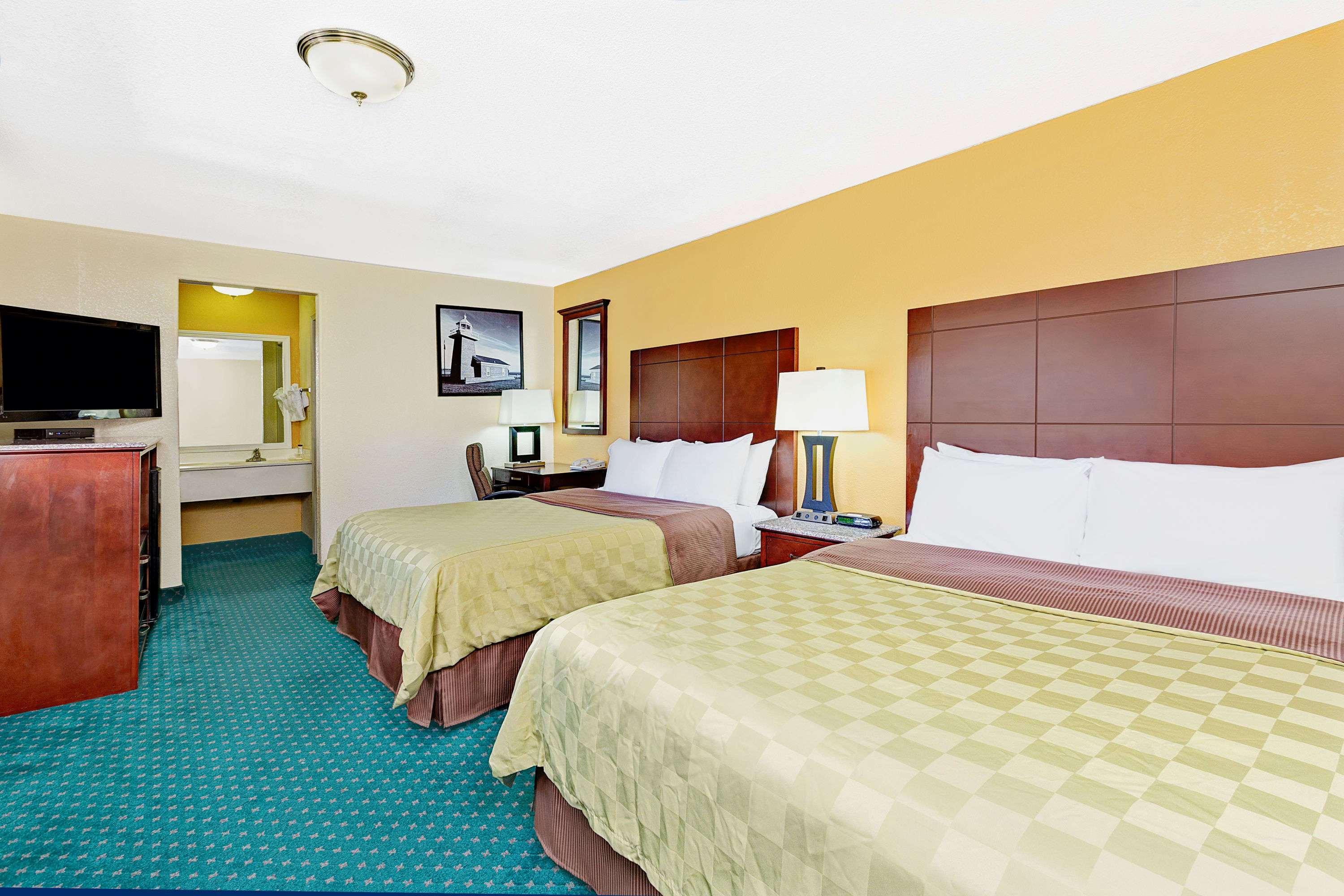 Quadruple Two Double Beds