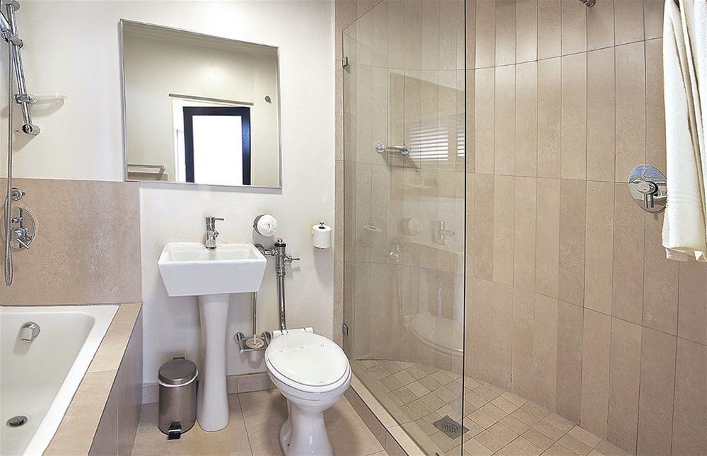 Family Room Executive