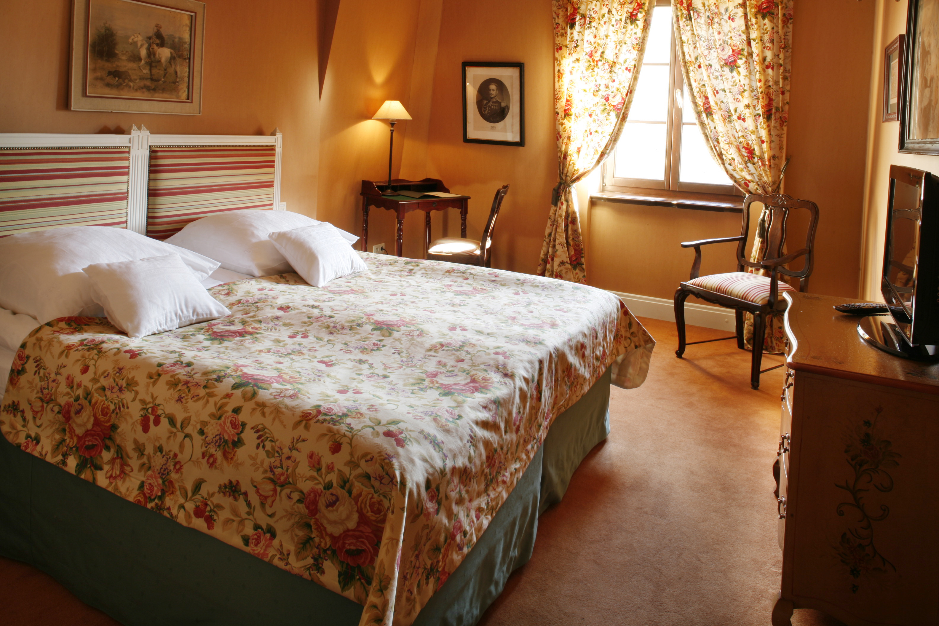 Double or Twin Standard