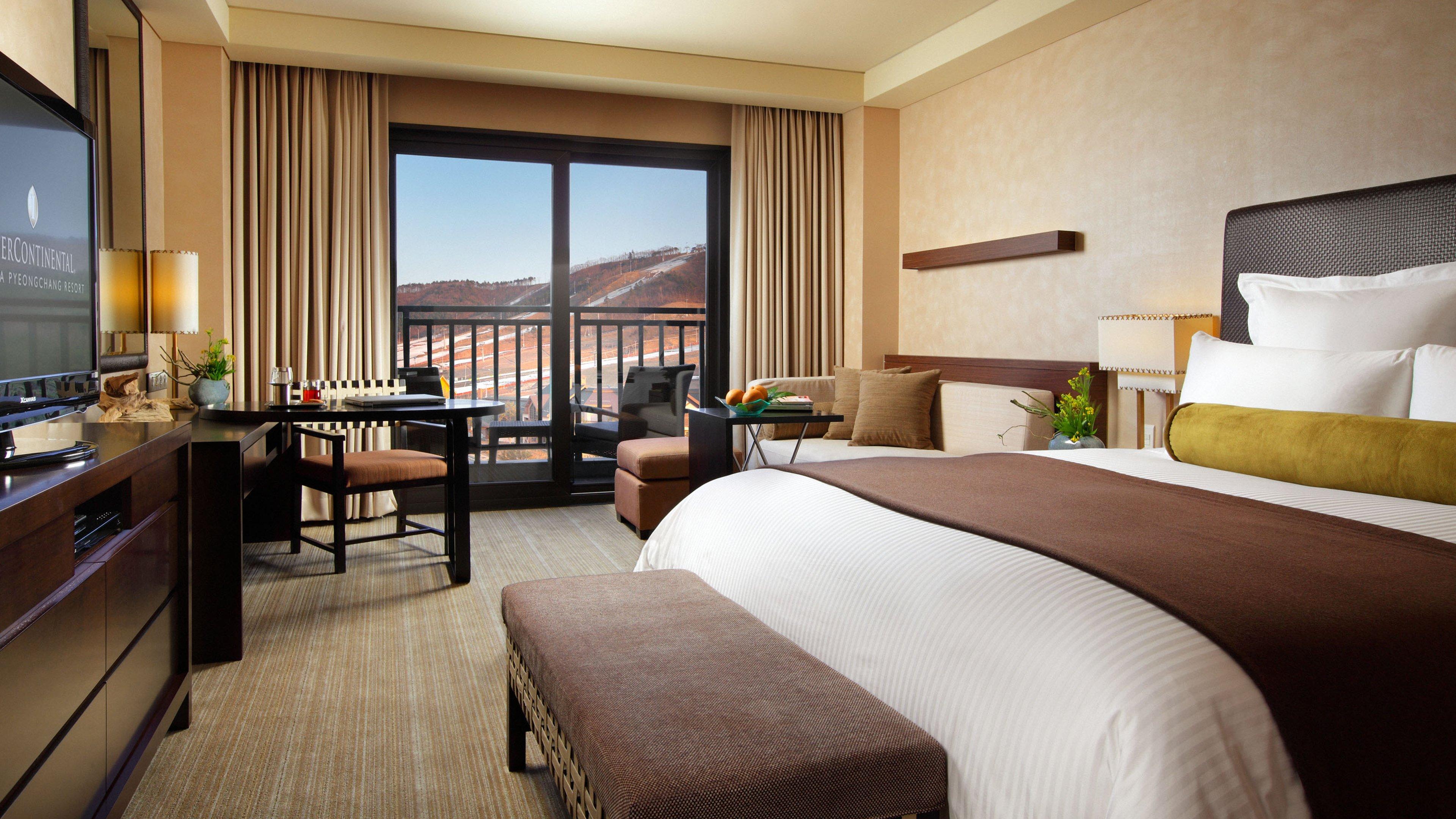 Double Classic Mountain View