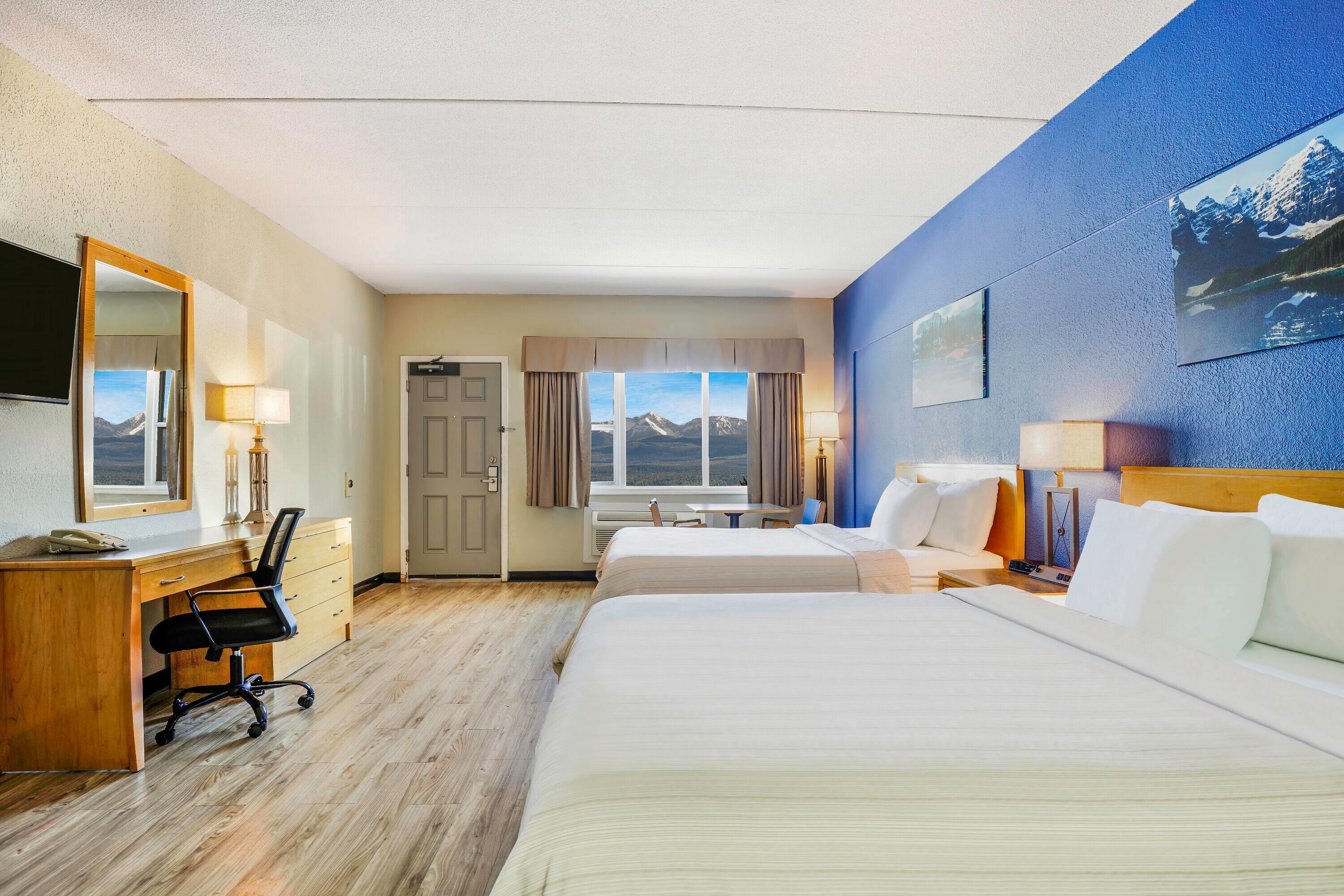 Quadruple Two Queen Beds Non Smoking