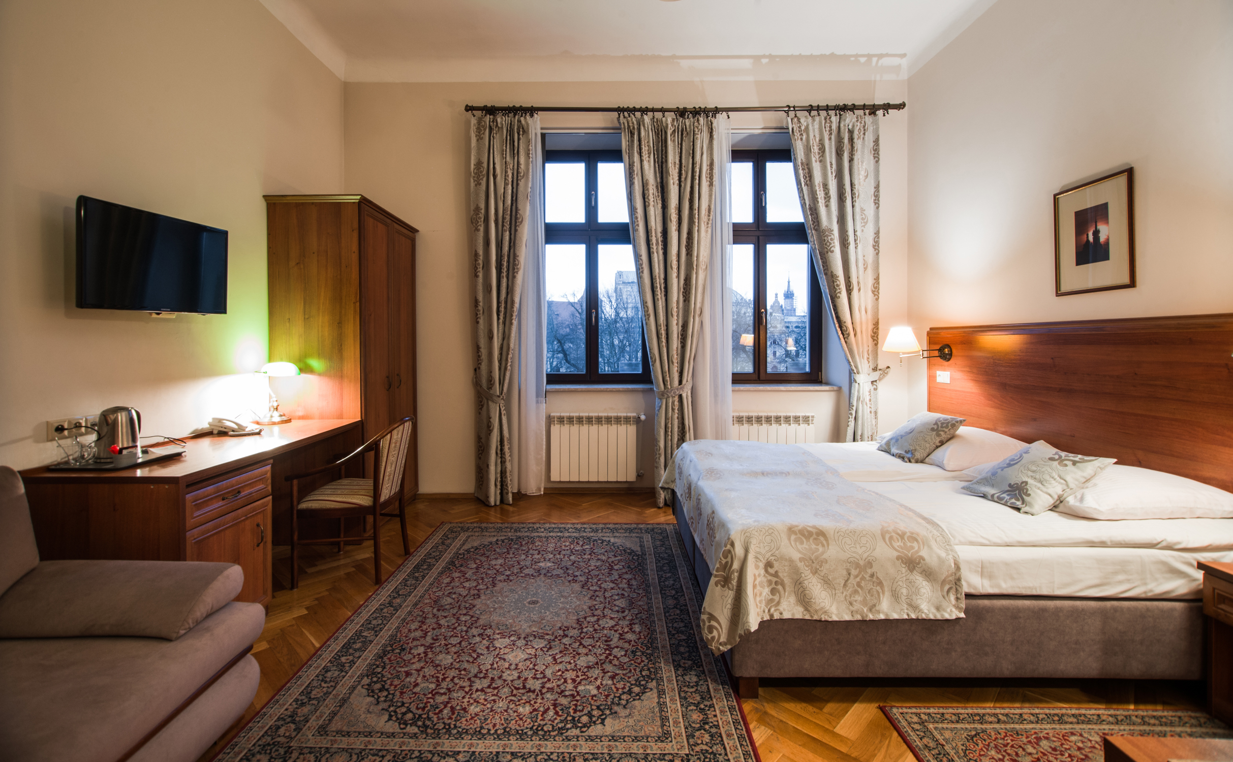 Double or Twin Standard