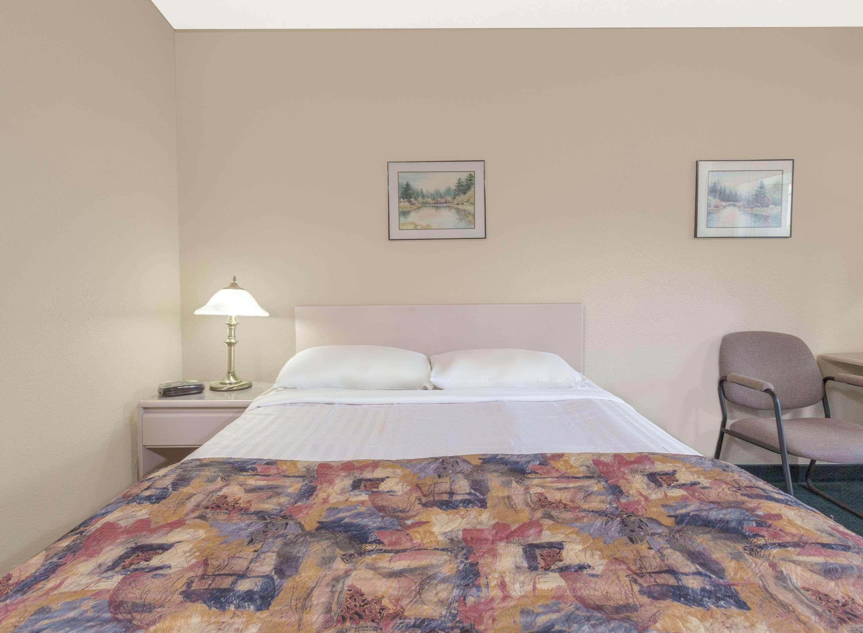 Double Queen Size Bed