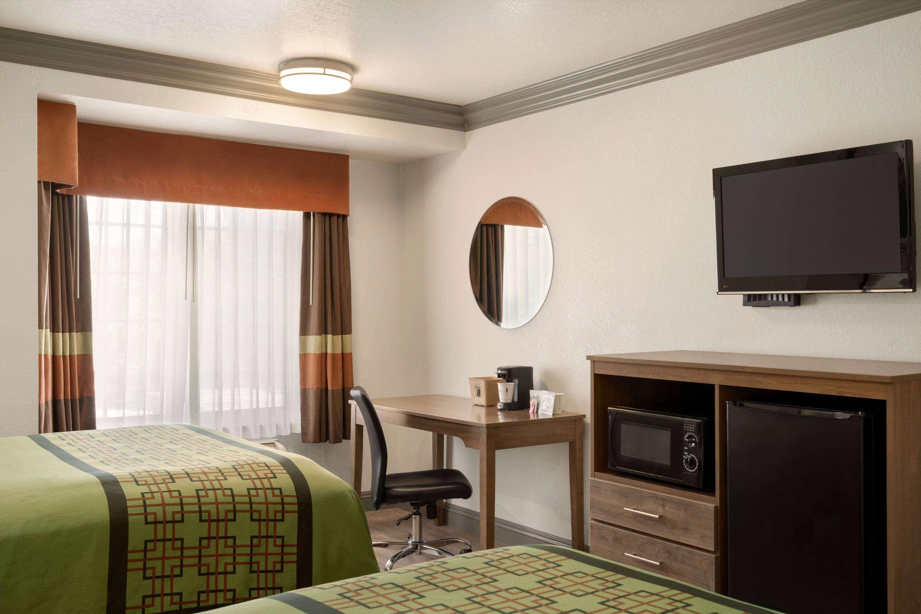 Quadruple Two Double Beds