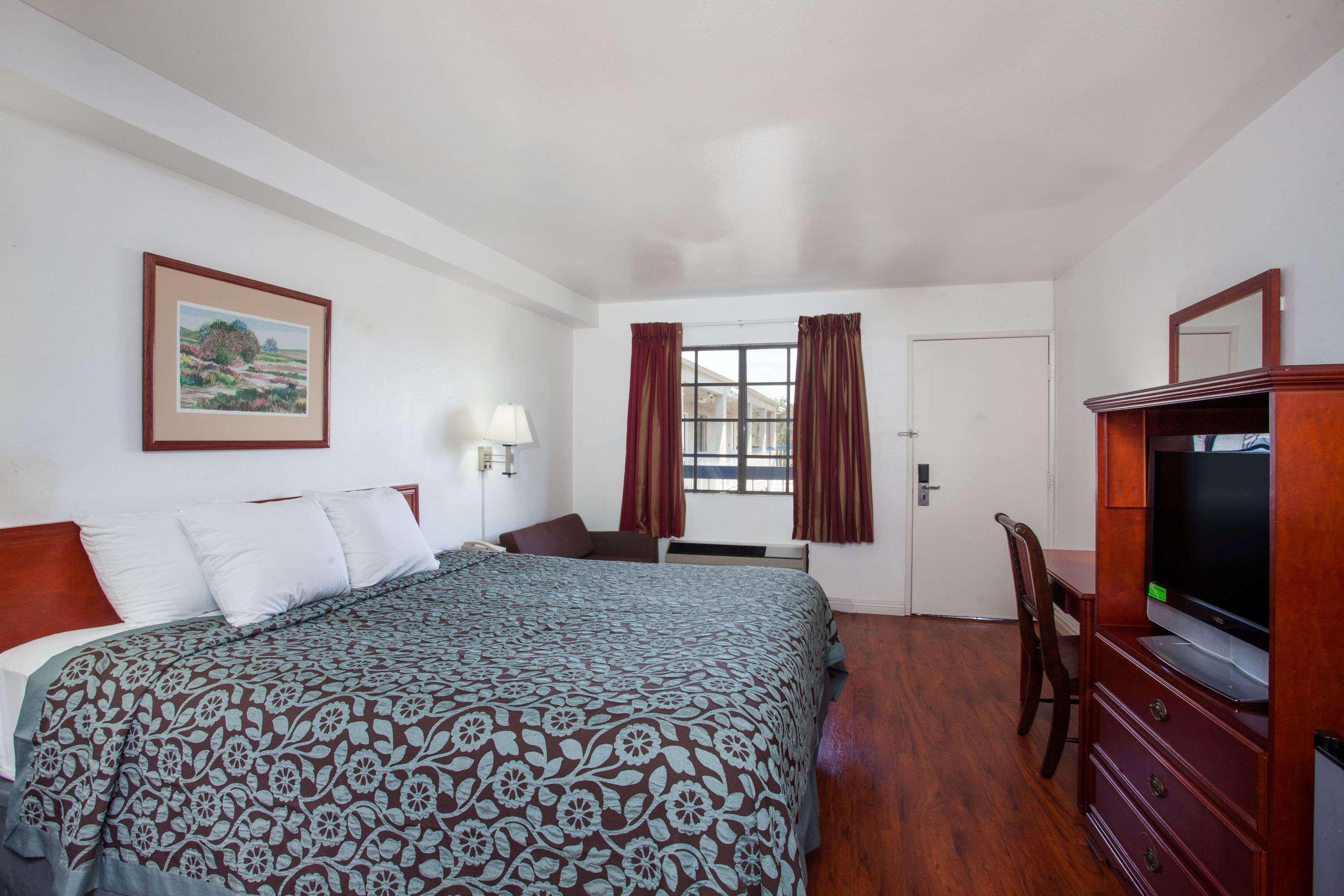 Triple King Size Bed