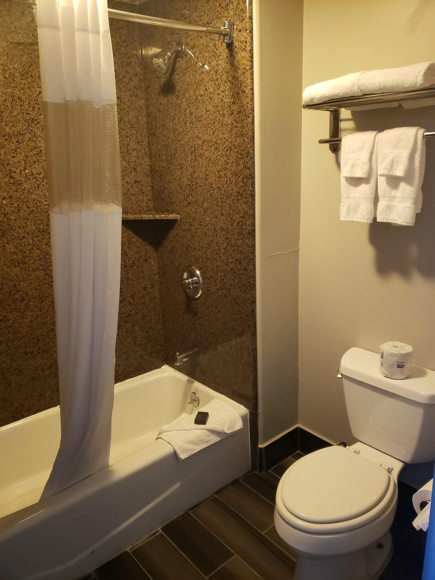 Quadruple Two Queen Beds