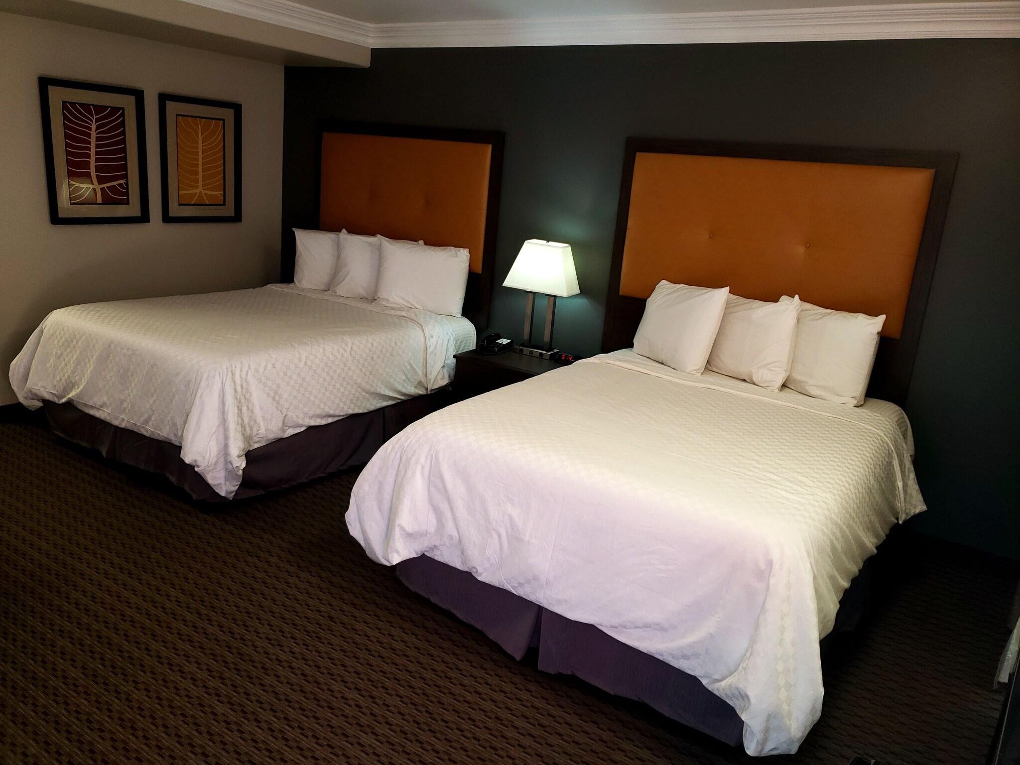 Quadruple Two Queen Beds