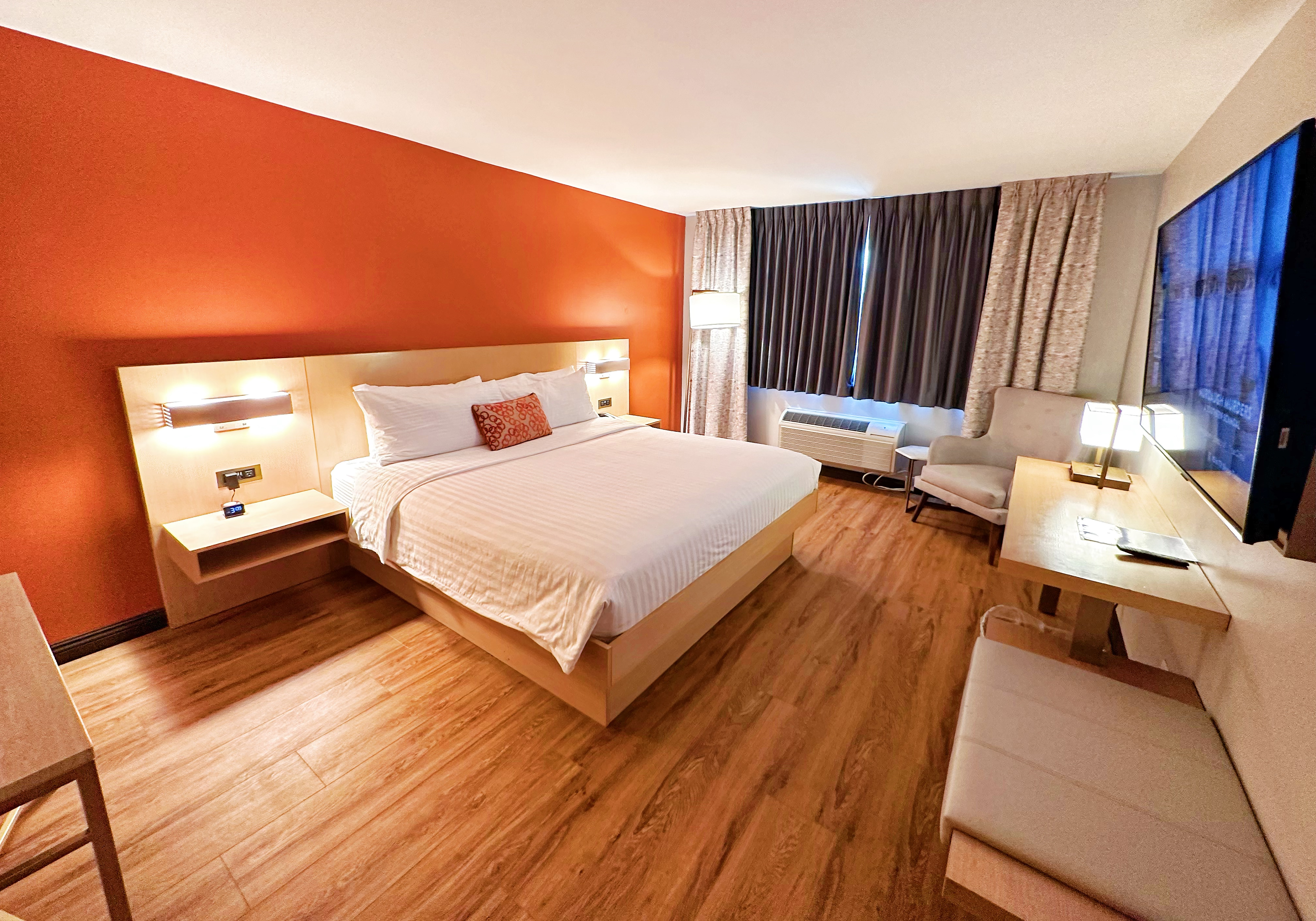 Suite King Bed One Bedroom 