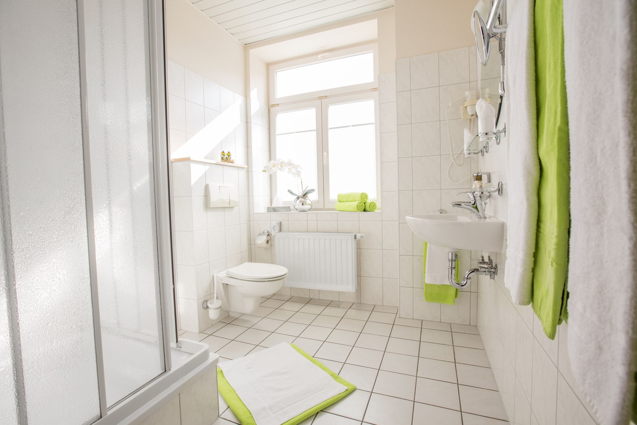 Family Room Queen Size Bed