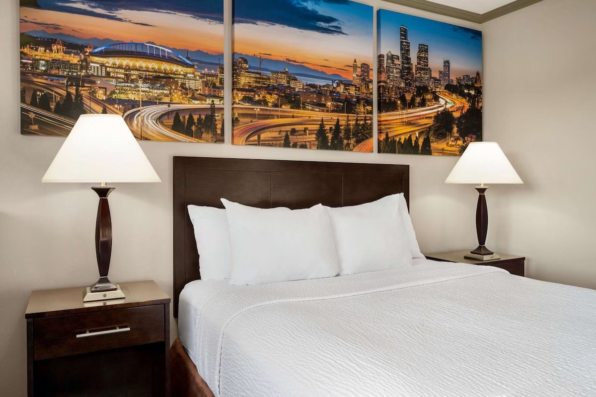 Room Queen Bed Non Smoking
