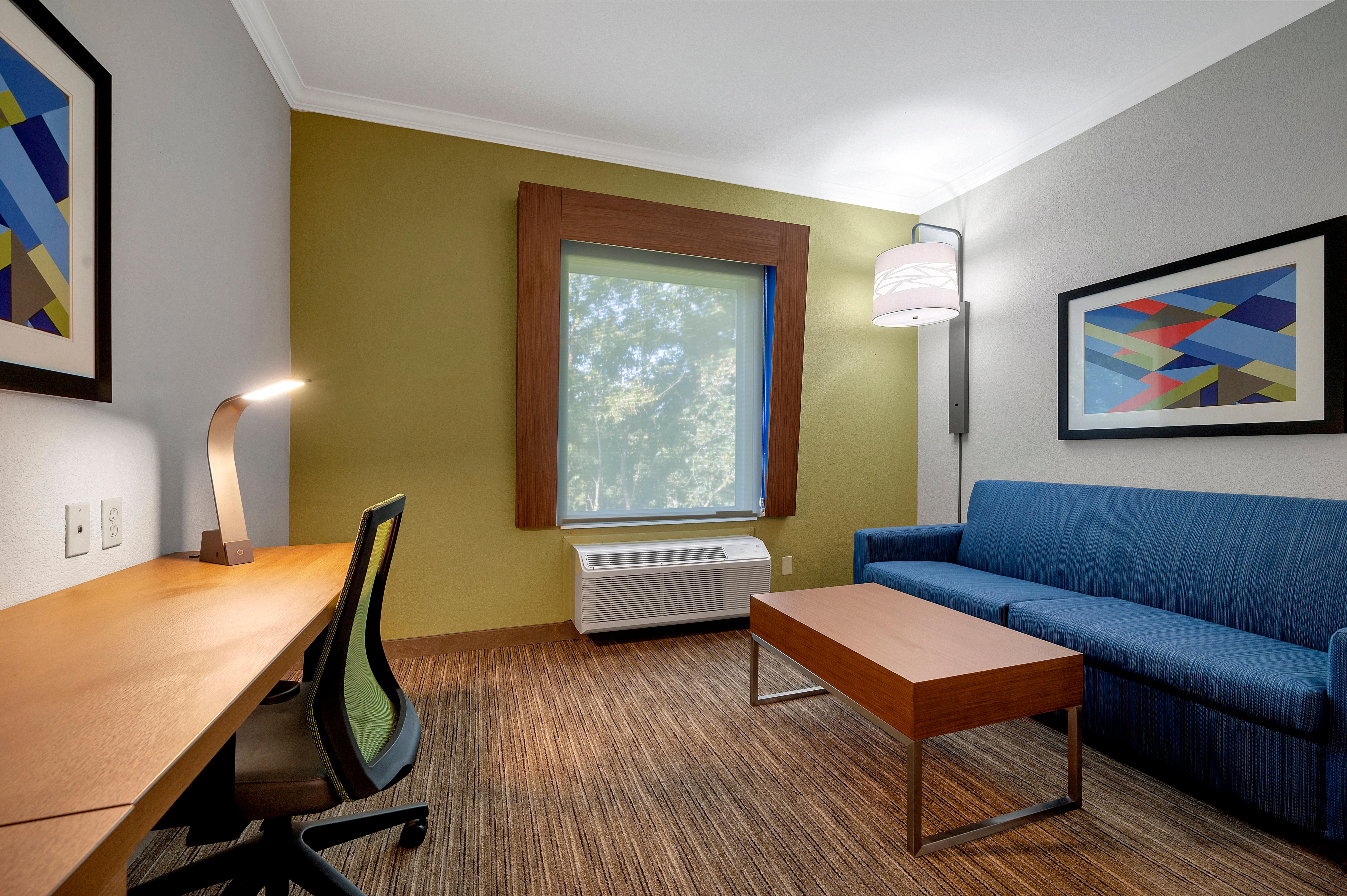 Suite with Kitchenette