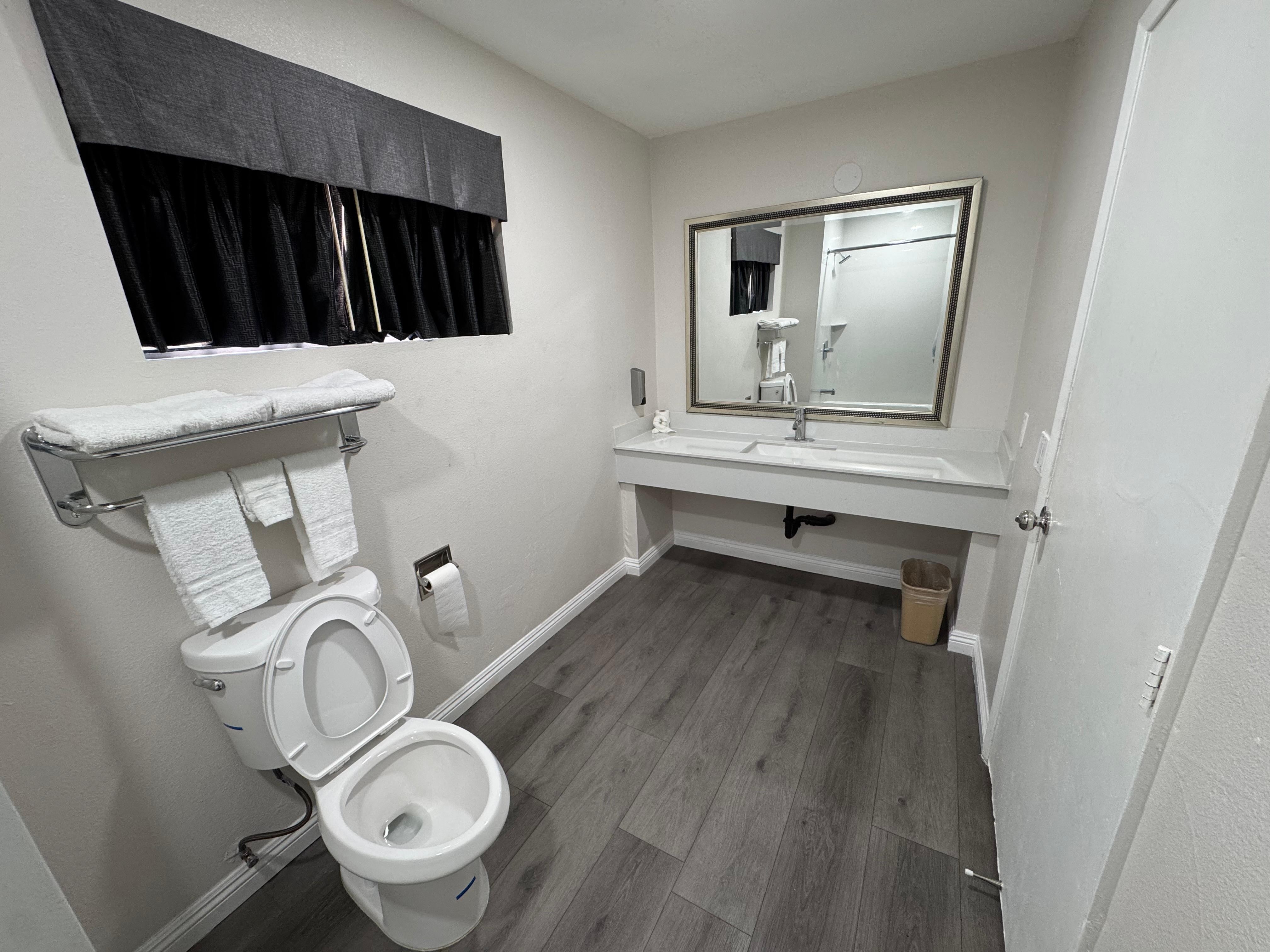 Double Deluxe King Bed