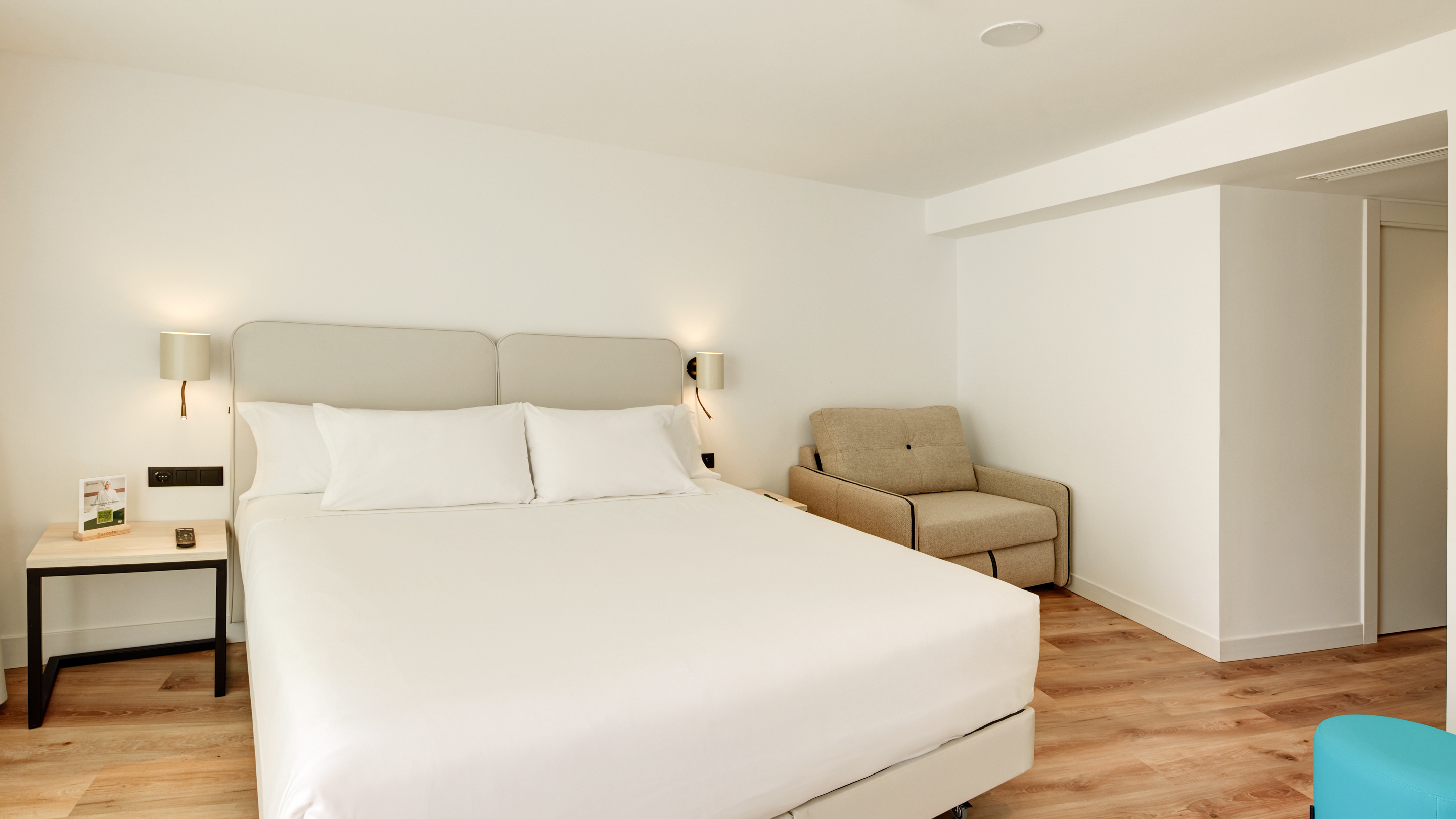 Double Single Superior Sea Front