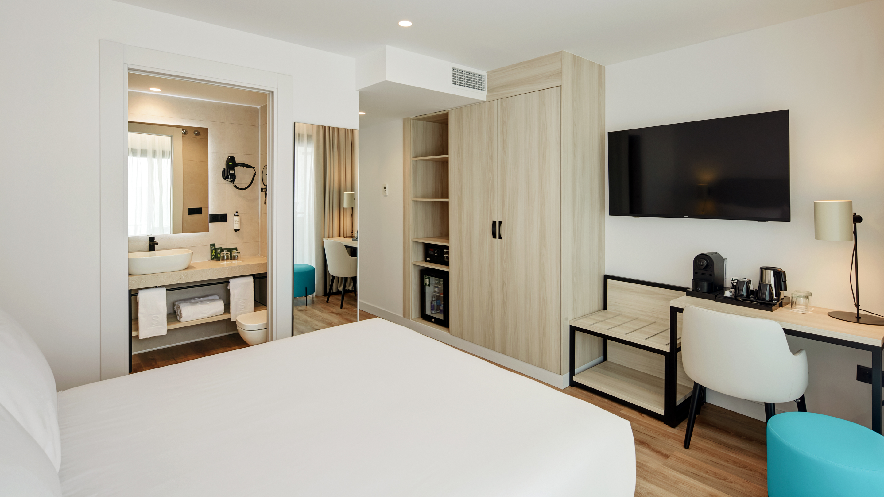 Single Superior Sea Front