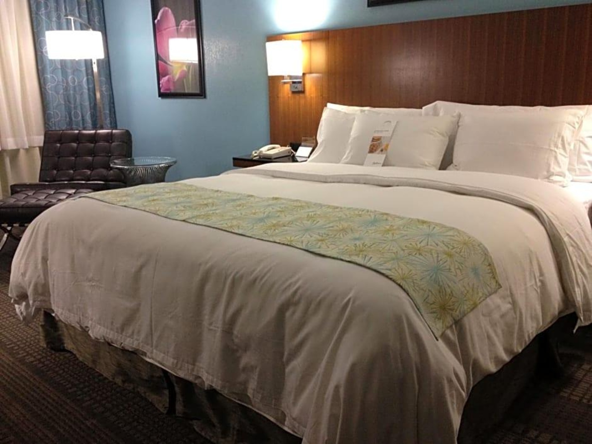 Double Deluxe King Bed