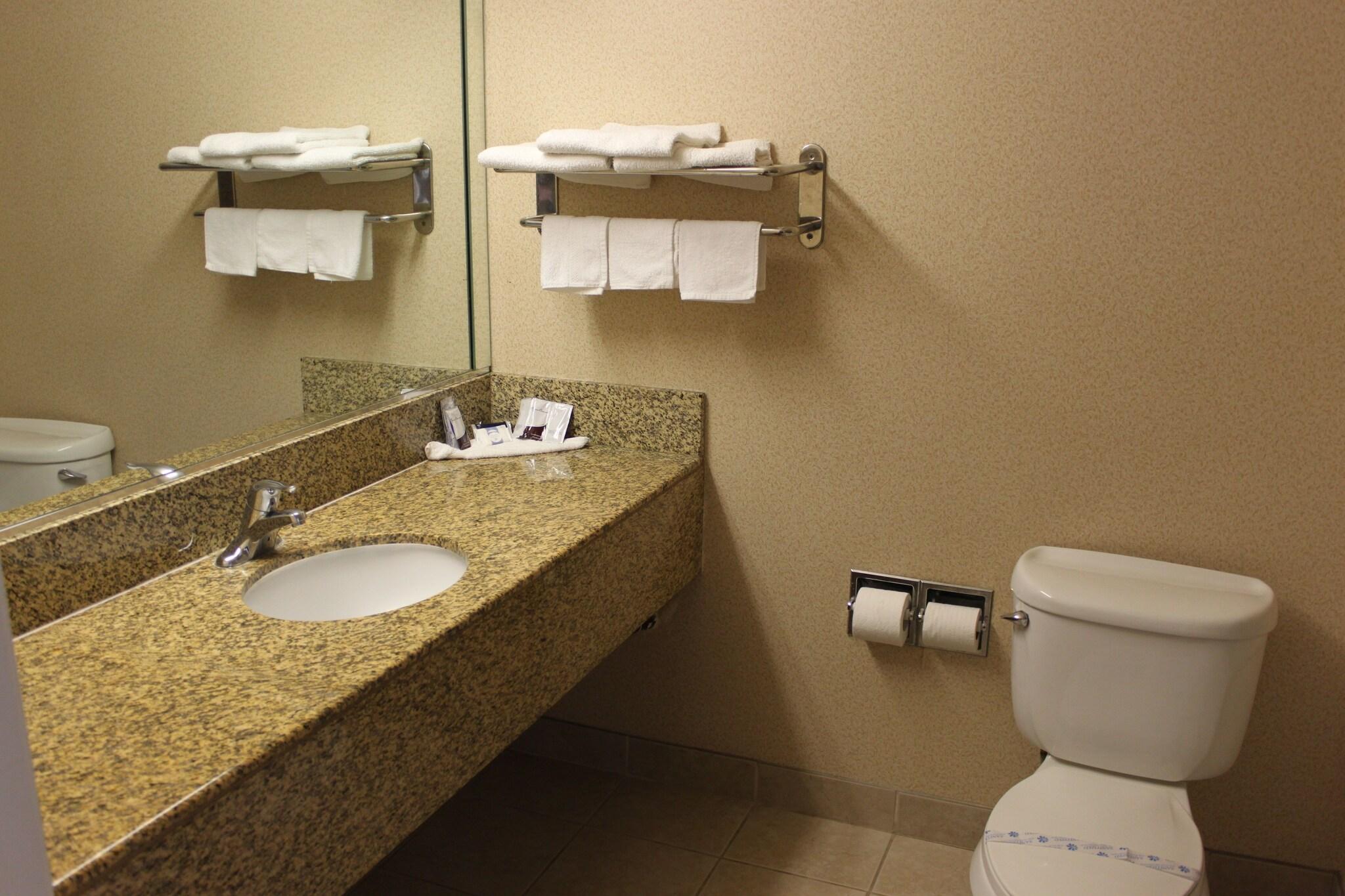 Twin Two Queen Beds Non Smoking