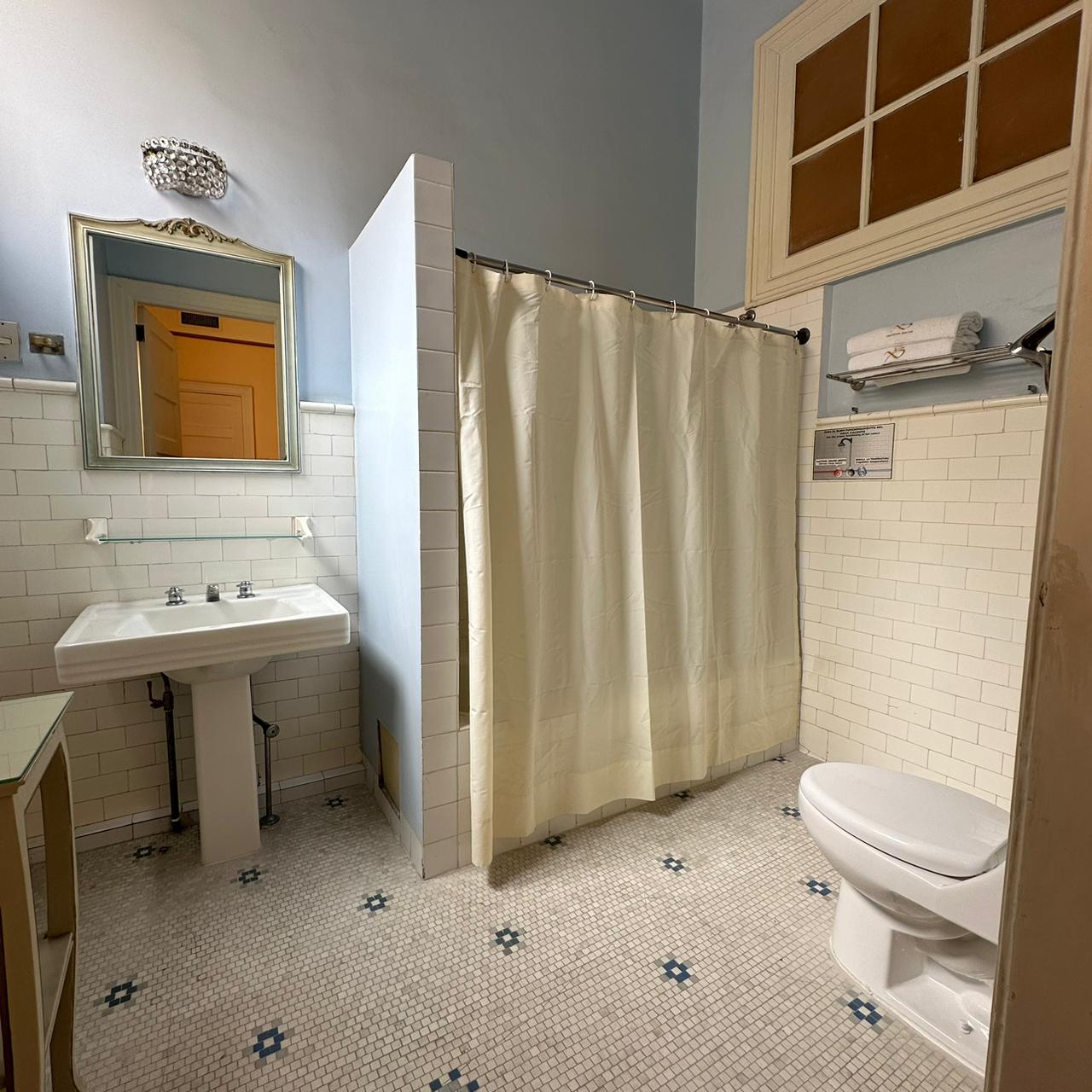 Single One Bedroom One Bathroom