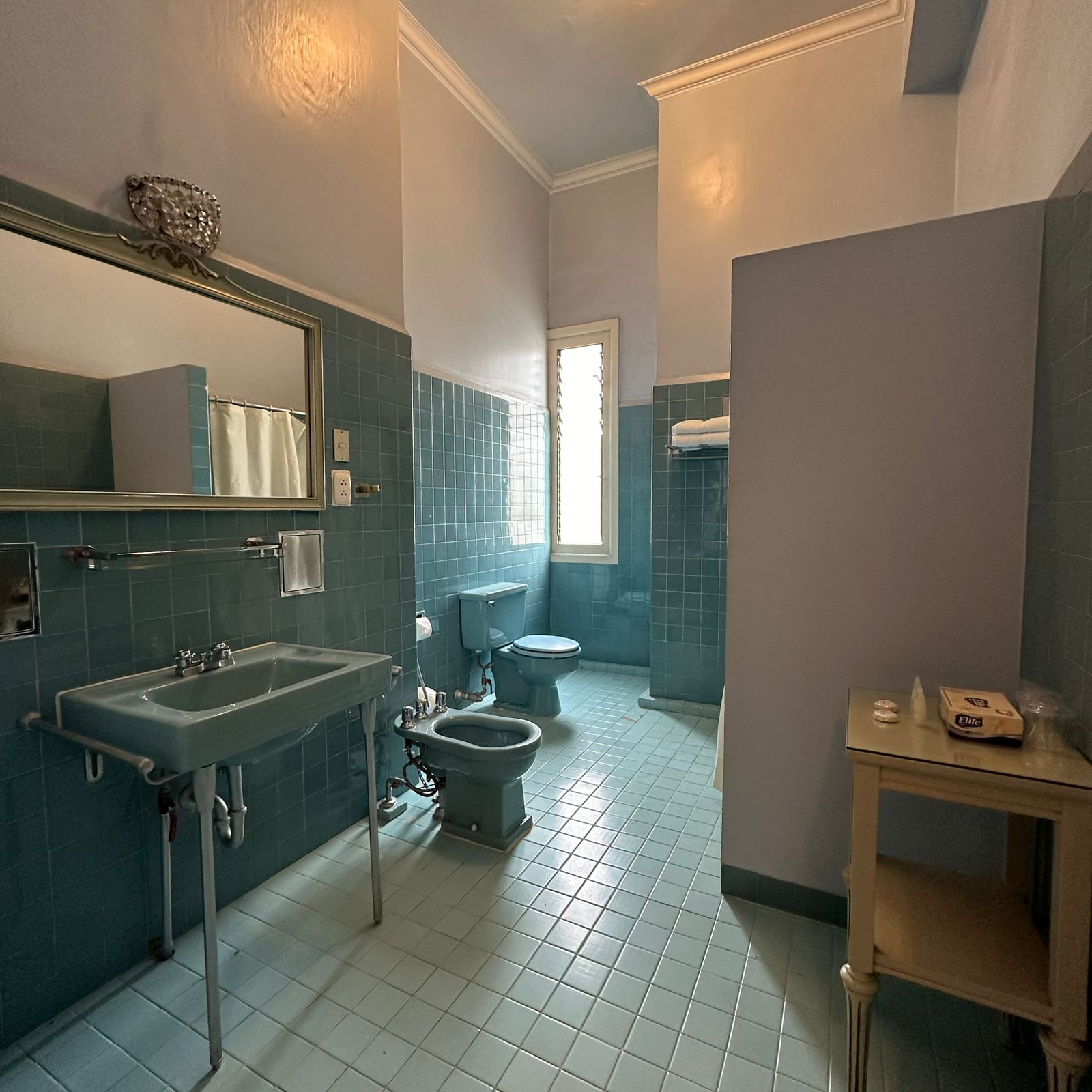 Junior Suite Queen Size Bed