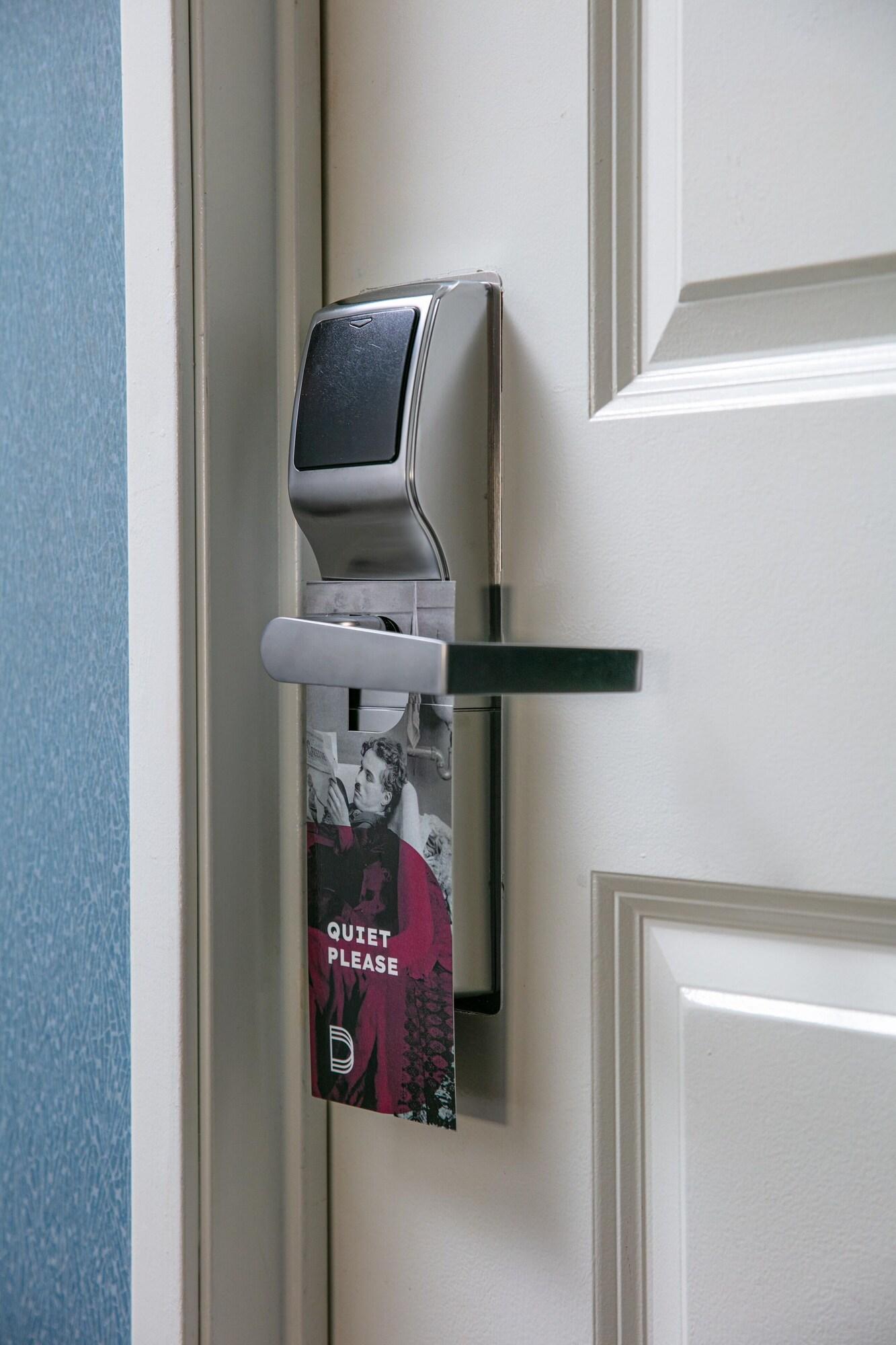 Double Two Queen Beds