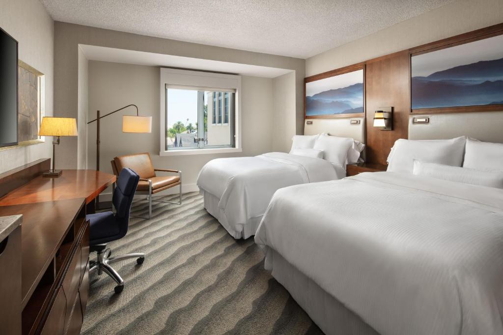 Room Two Double Beds