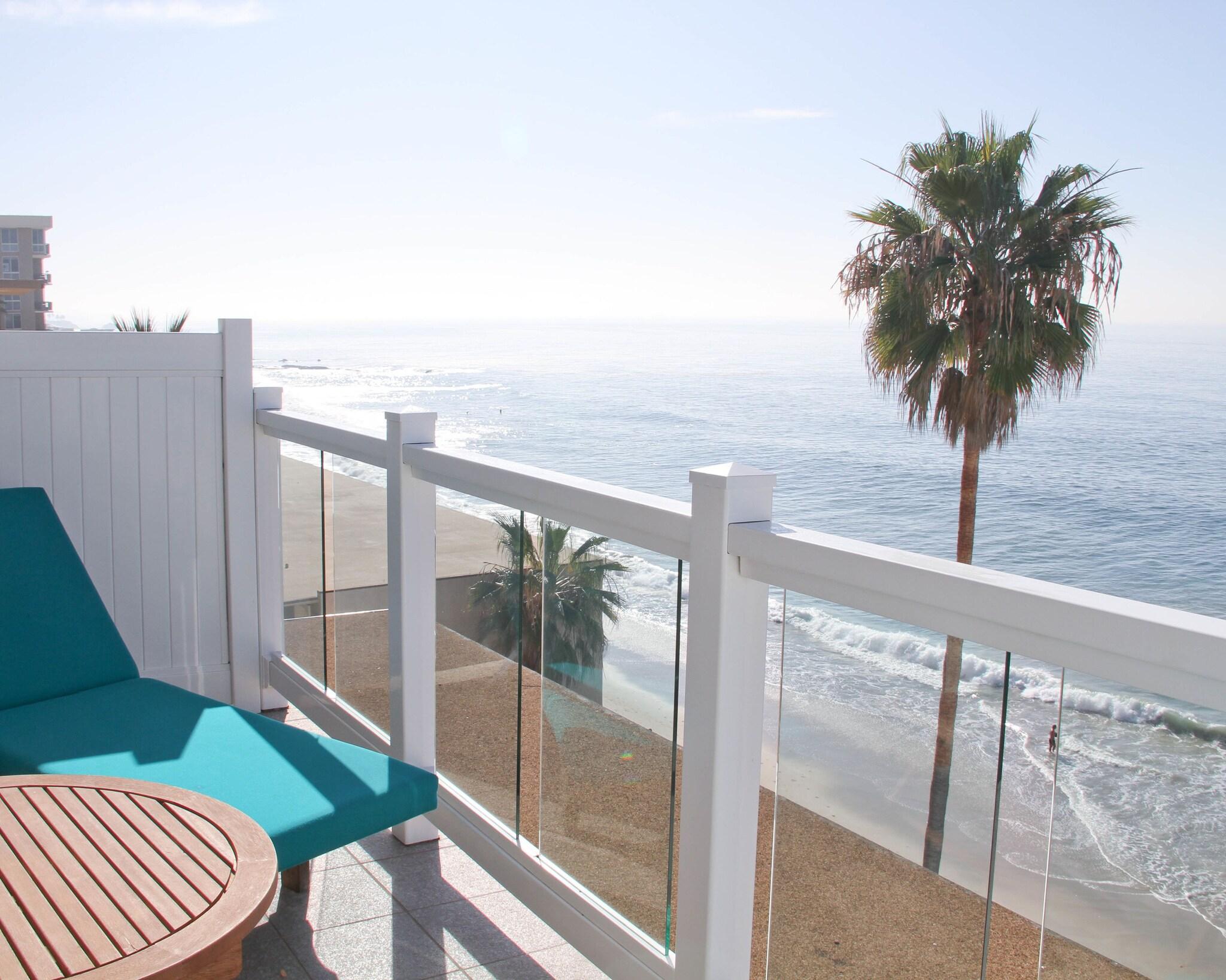 Double Ocean Front King Bed