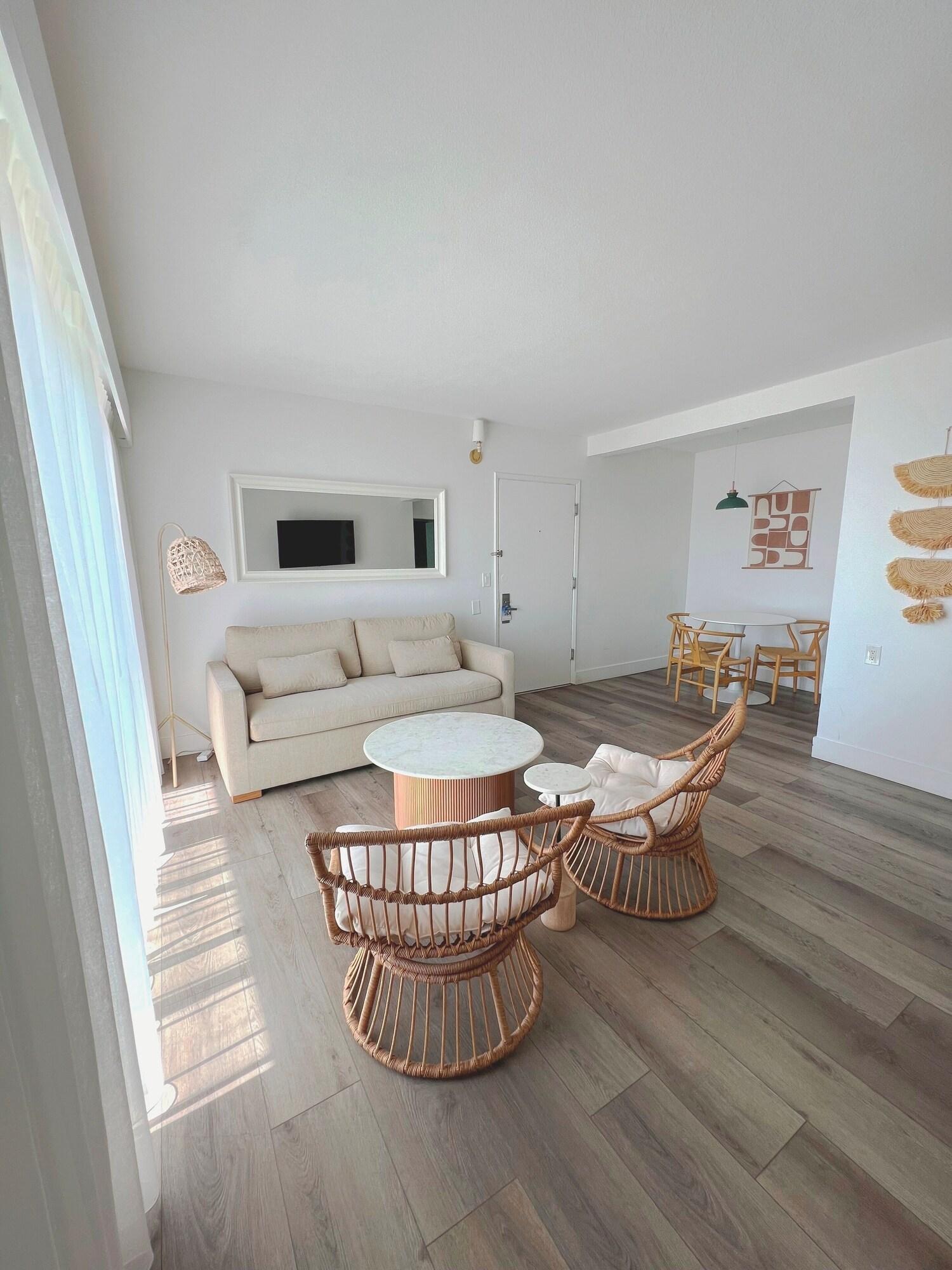 Suite Ocean View King Bed