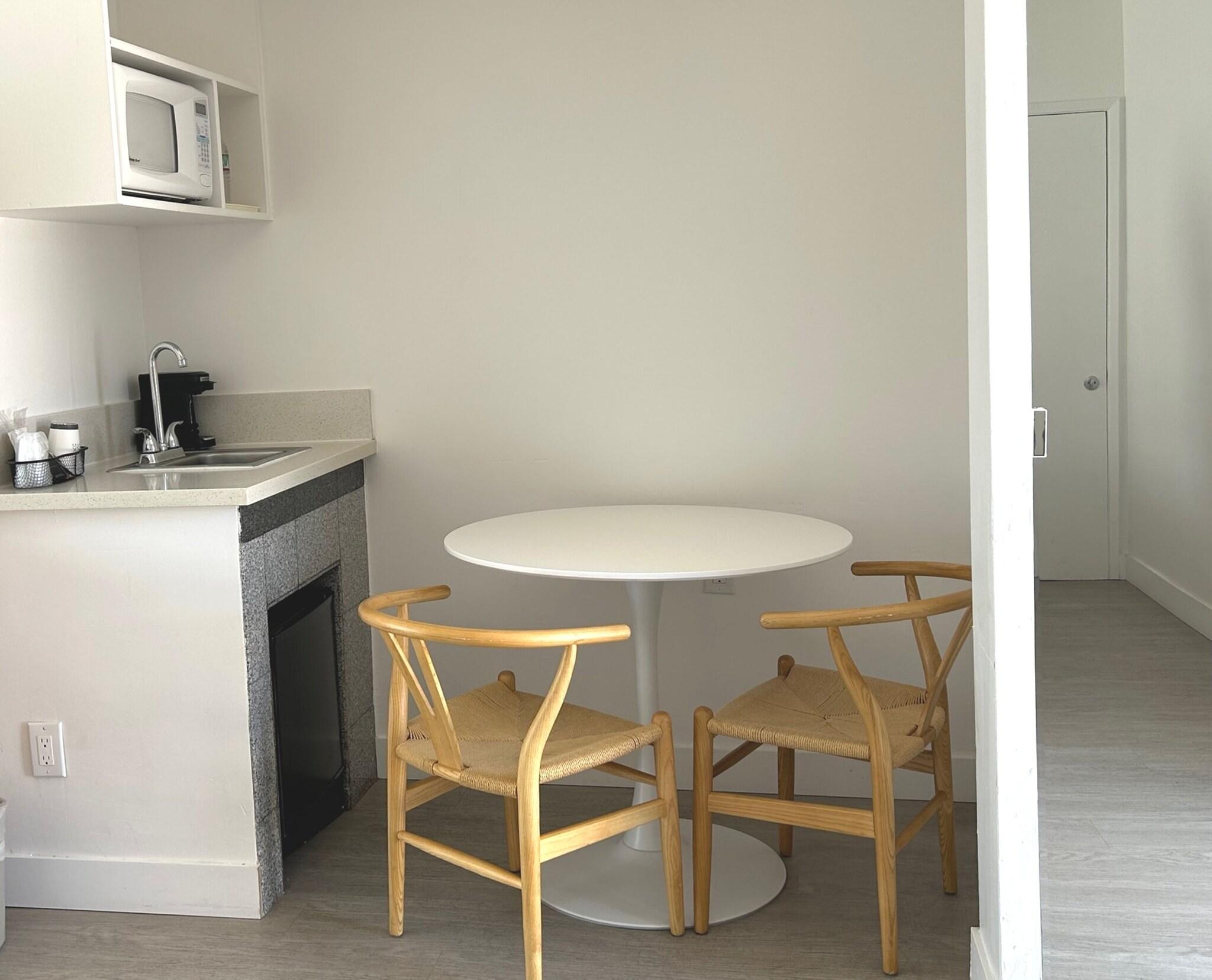 Double Ocean View Two Queen Beds