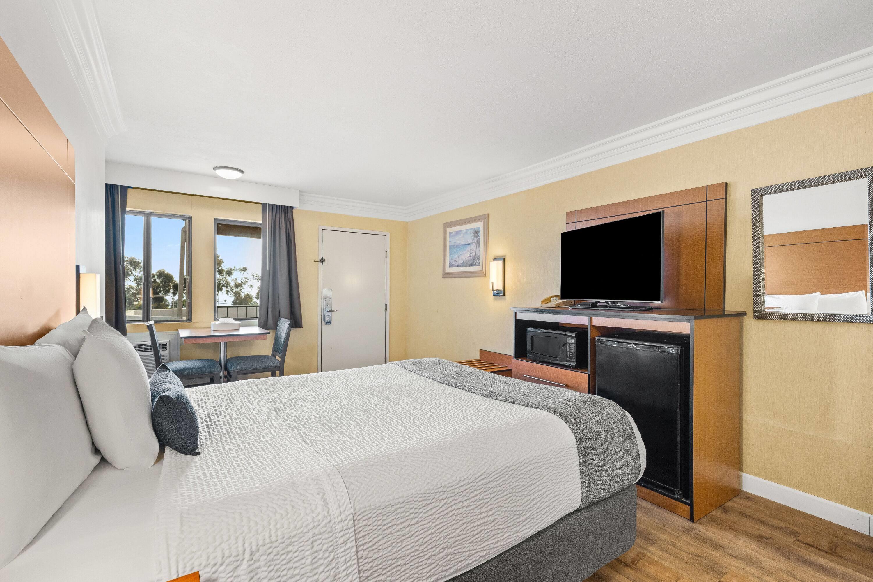 Double Queen Size Bed