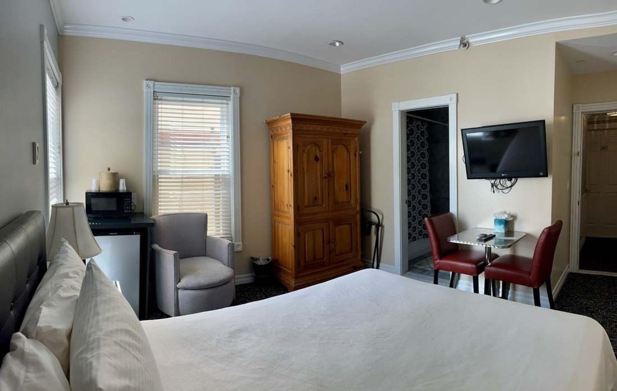 Double Queen Size Bed