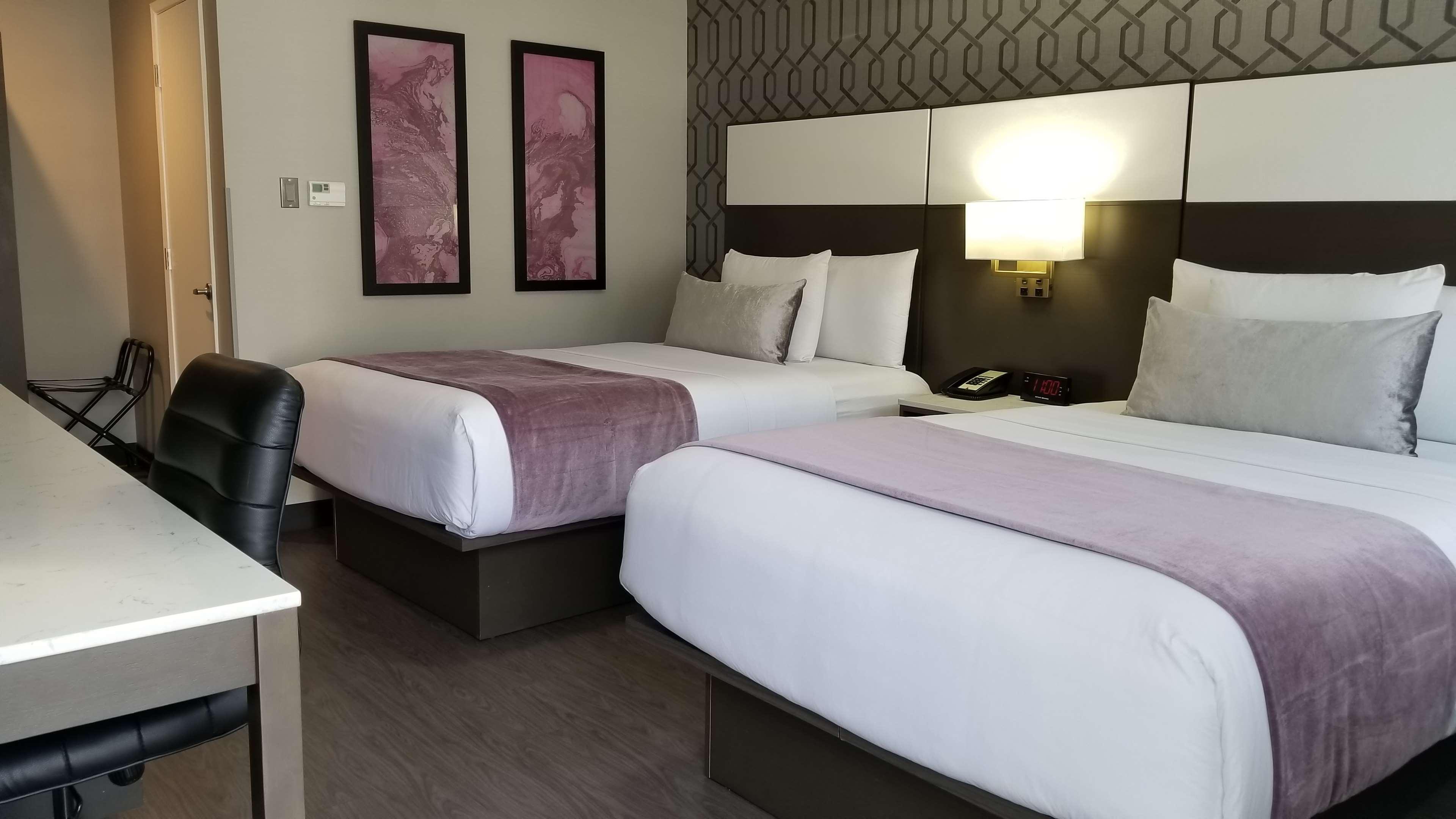 Room Two Double Beds Non Smoking