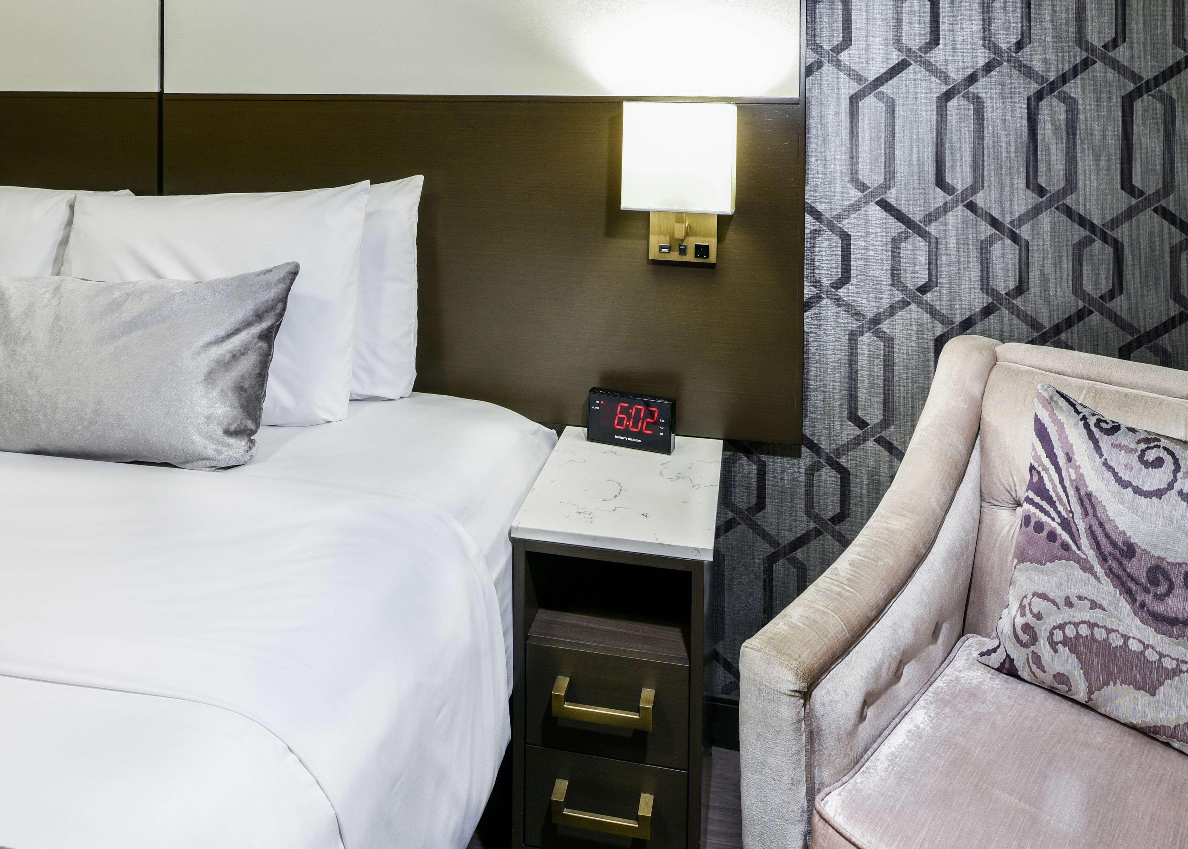 Room King Bed Non Smoking