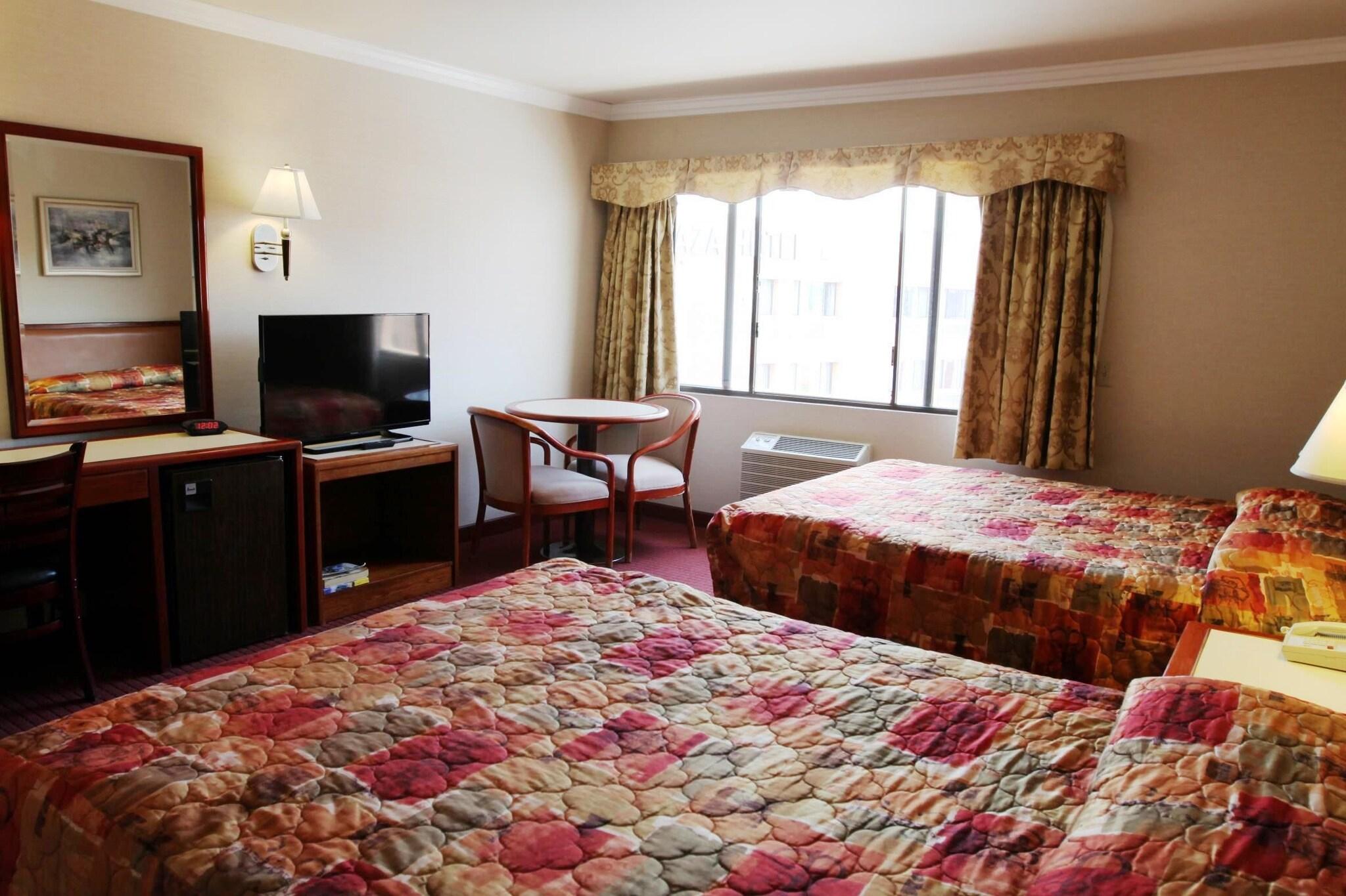 Quadruple Two Queen Beds