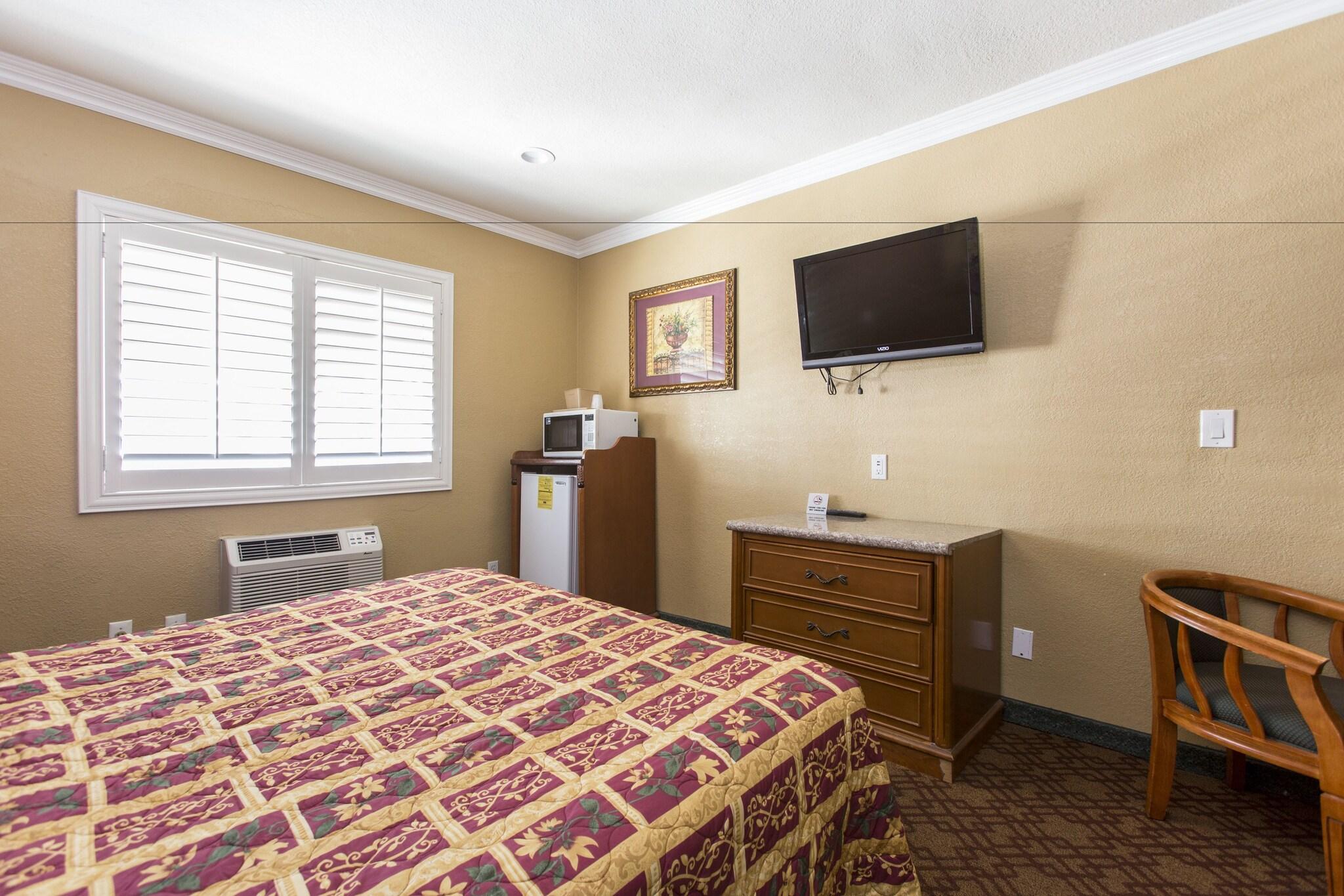 Double King Bed Non Smoking