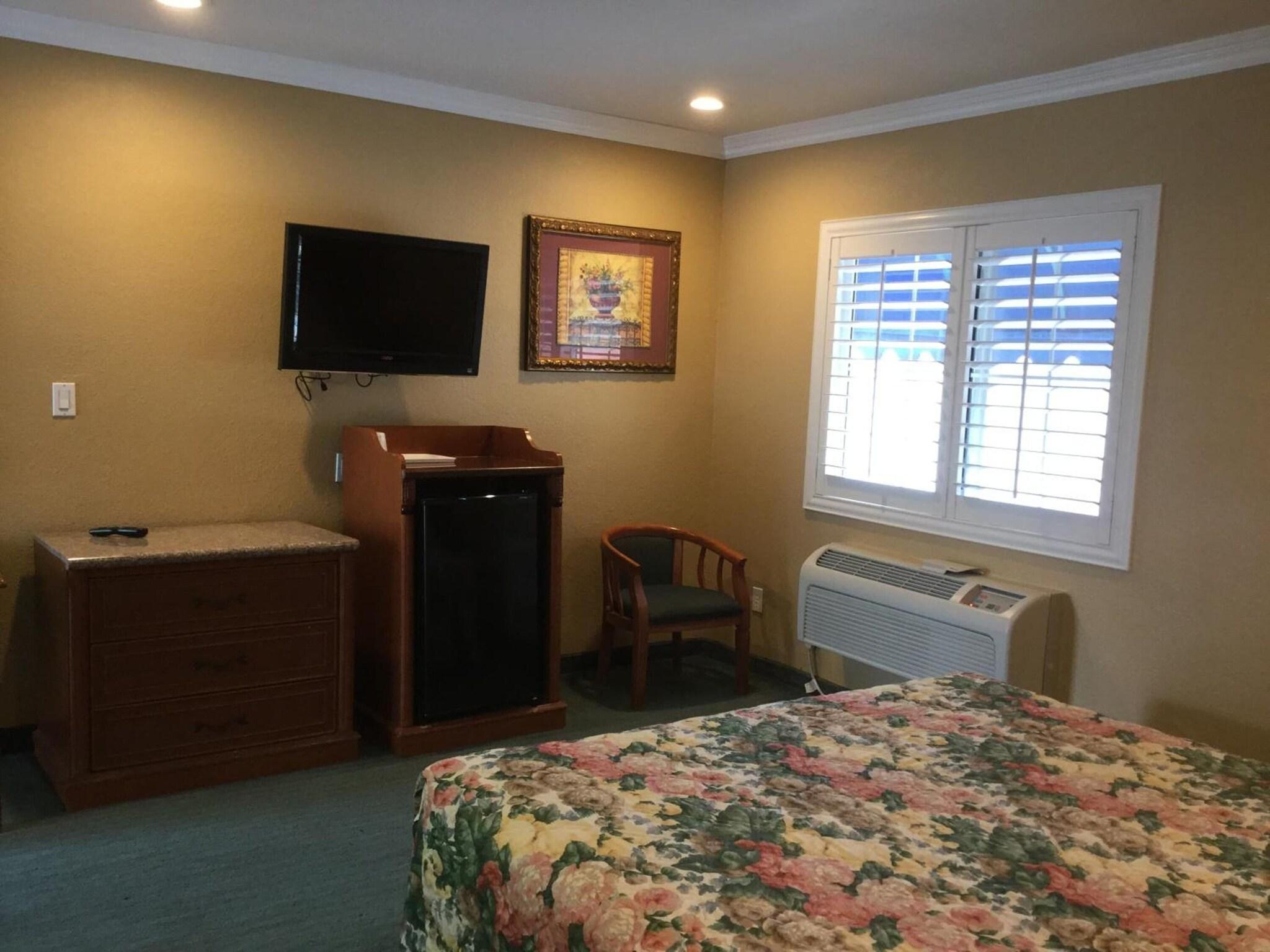 Double King Bed Non Smoking