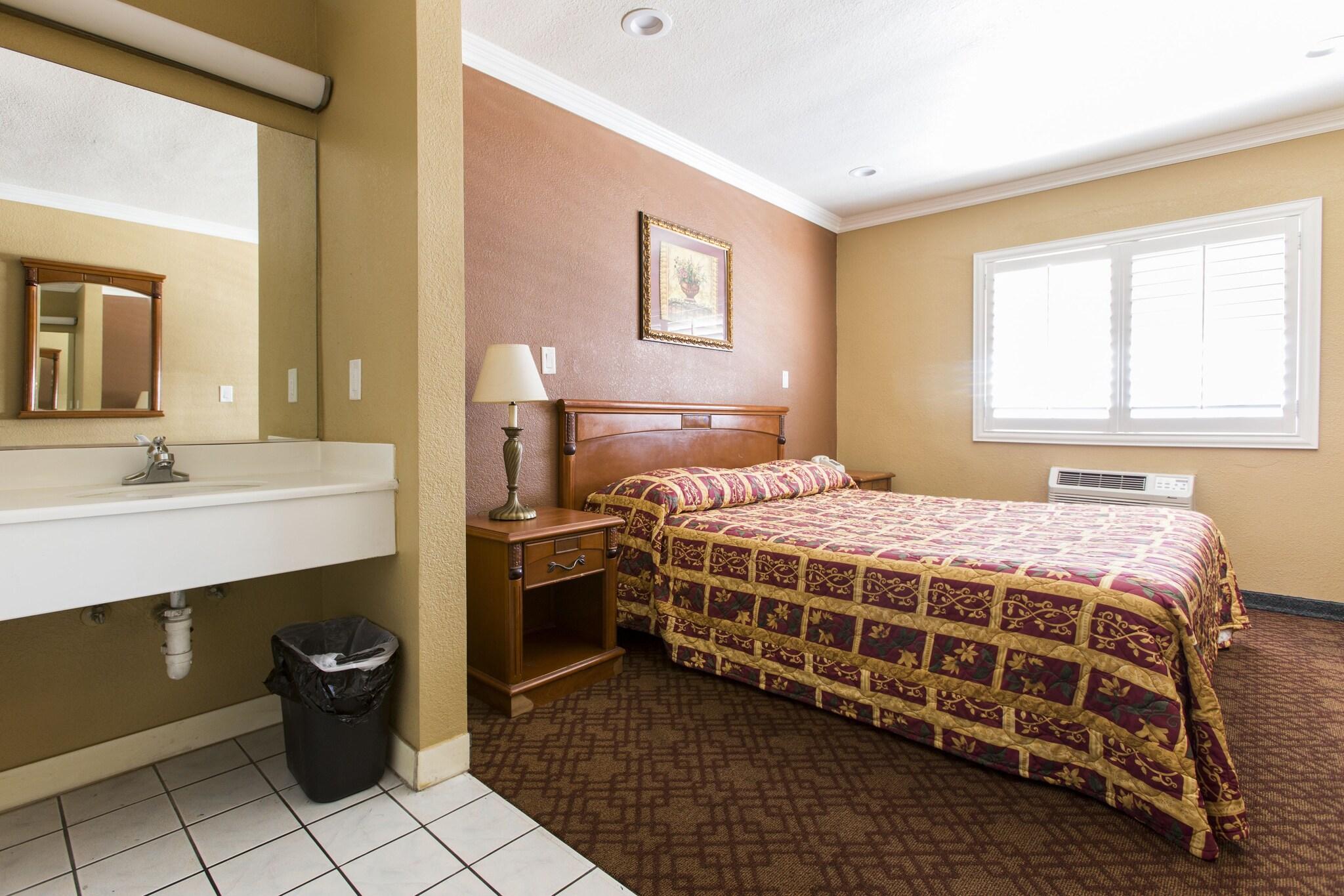 Double King Bed Non Smoking