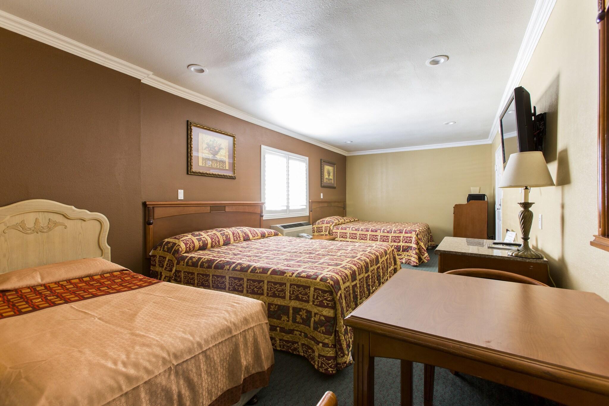 Family Room Two Queen Beds Non Smoking