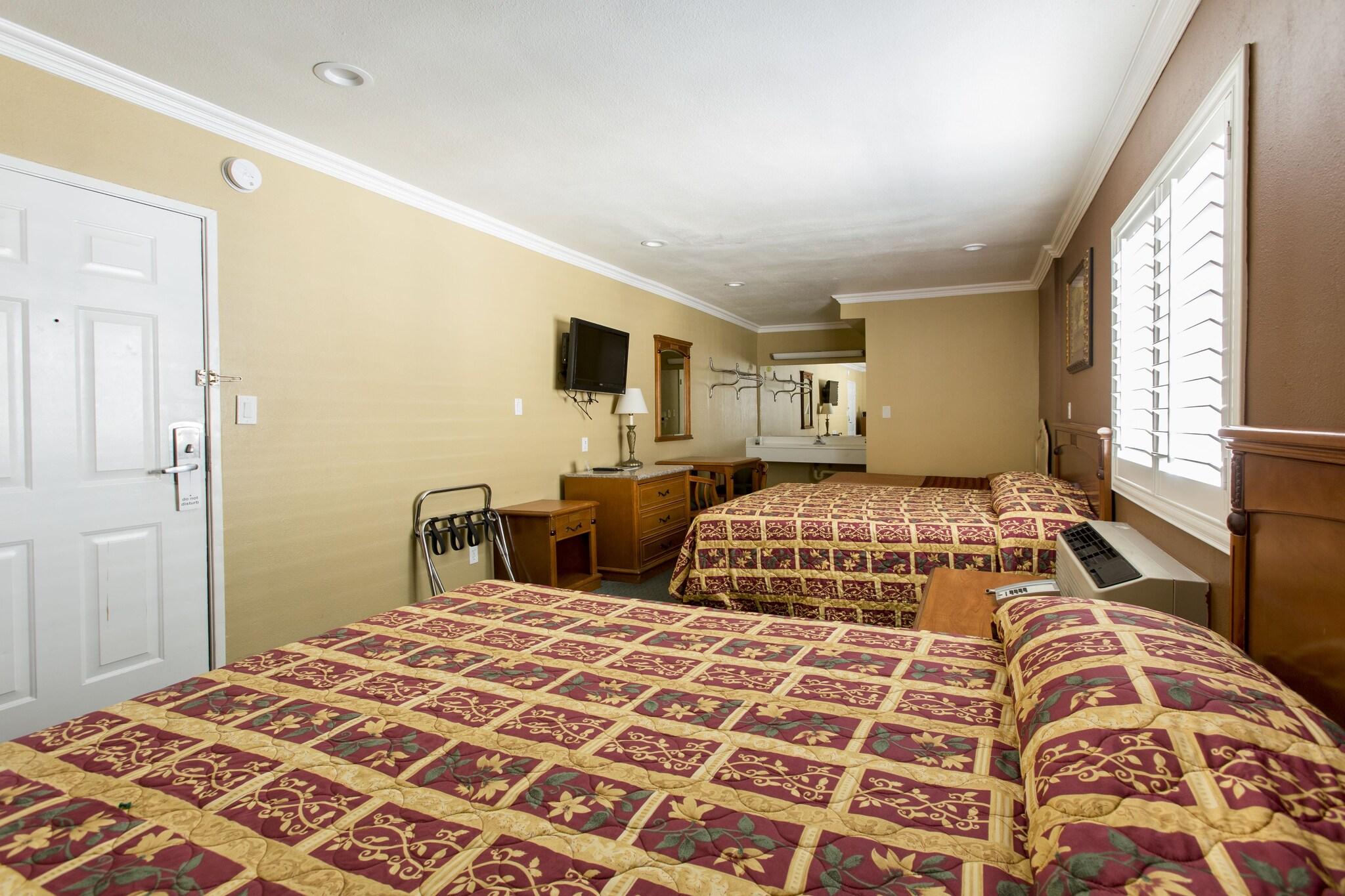 Family Room Two Queen Beds Non Smoking