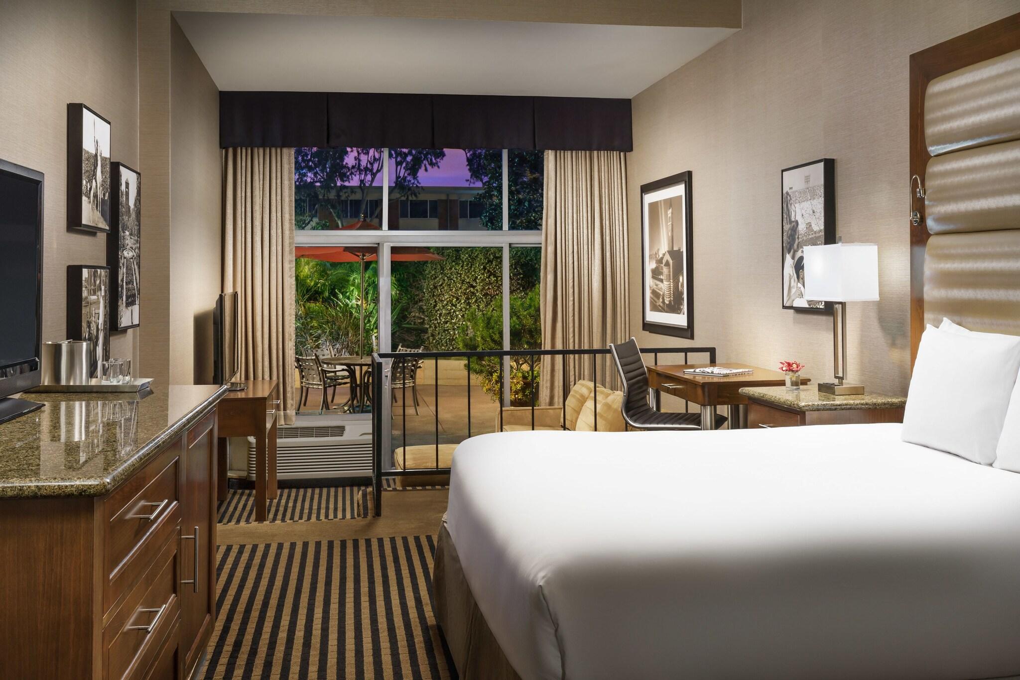 Studio Superior King Bed